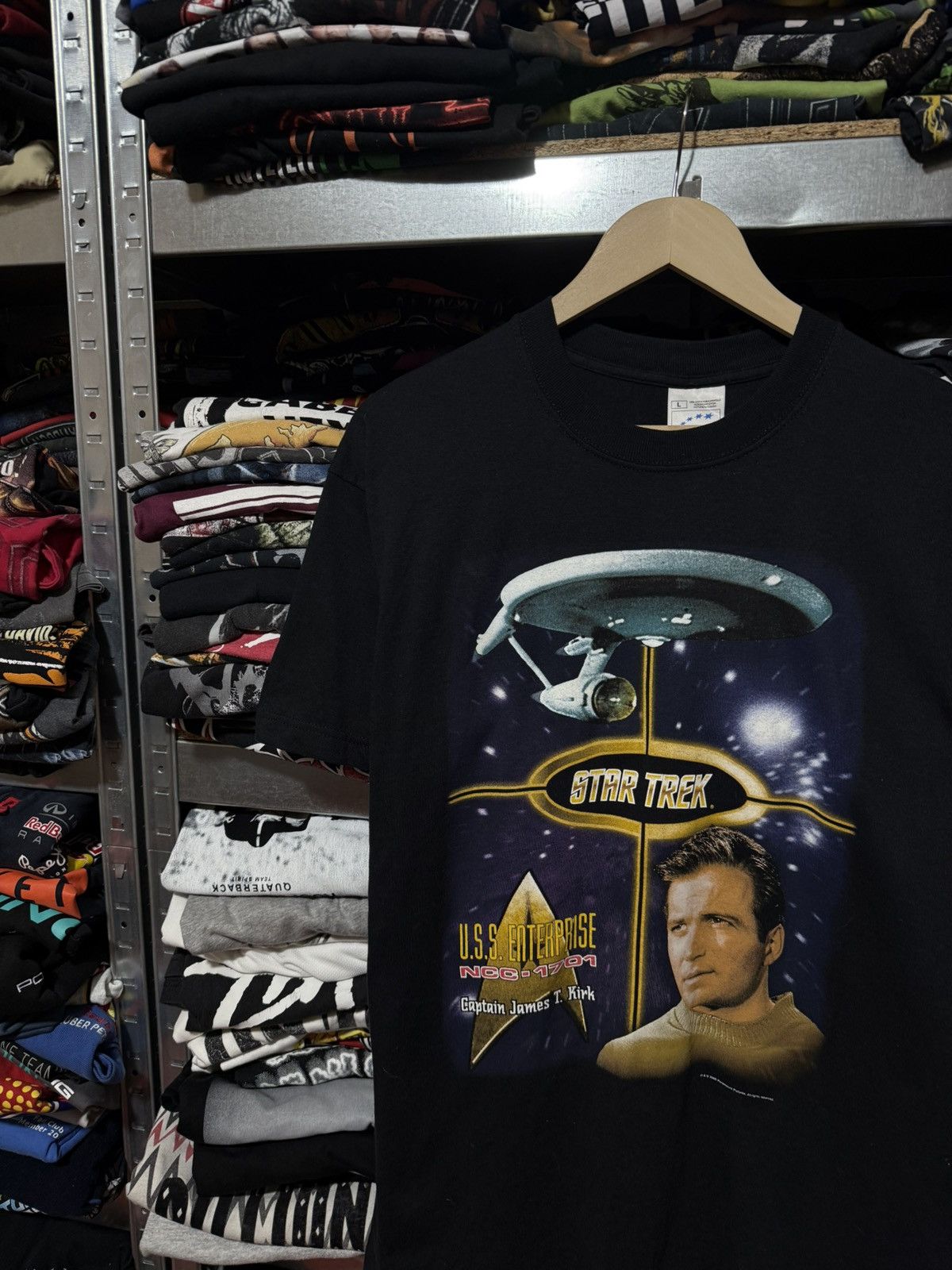 Vintage Vintage 2000 Star Trek Captain James T. Kirk Movie T-Shirt Size US L / EU 52-54 / 3 - 3 Thumbnail