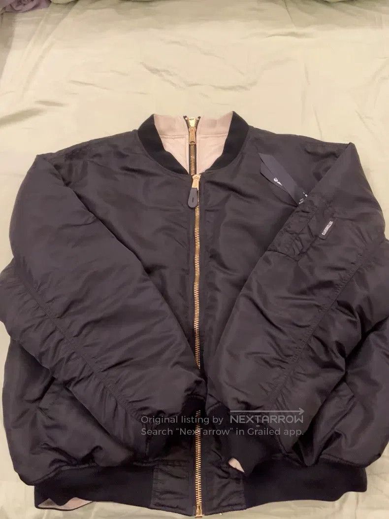 Vetements Vetements Bomber Jacket Size US S / EU 44-46 / 1 - 1 Thumbnail