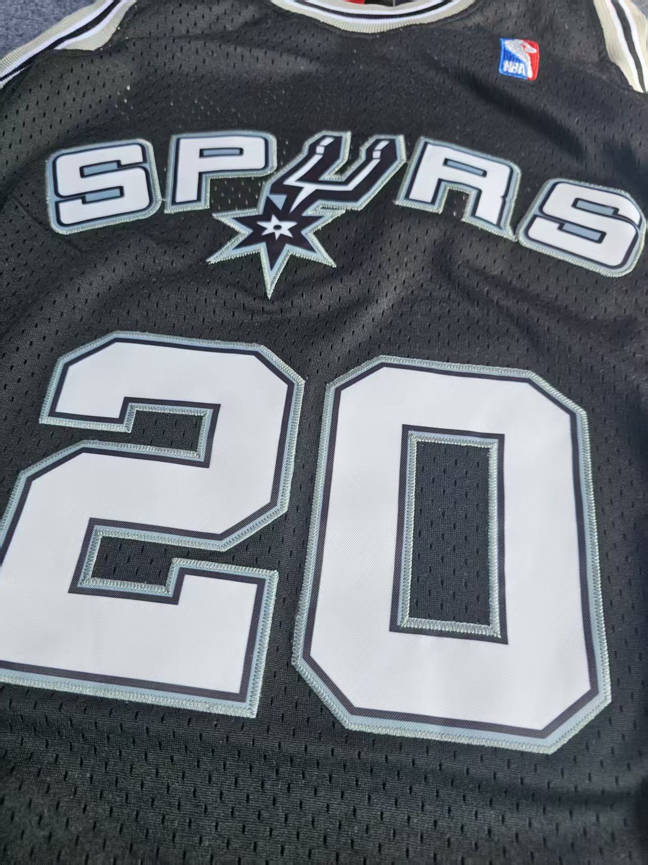 NBA 2002 03 San Antonio Spurs 20 Manu Ginóbili Jersey Size US M / EU 48-50 / 2 - 5 Thumbnail