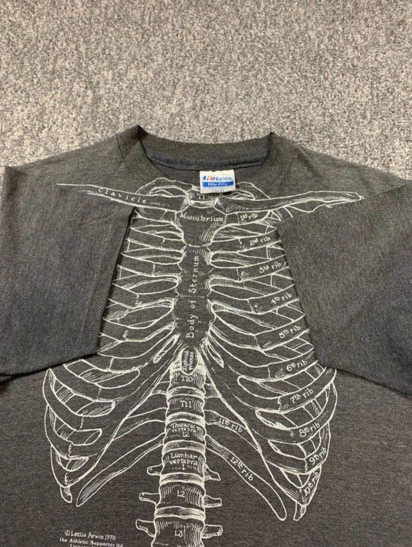 Hanes Vintage Hanes AOP anatomy t shirt Size US L / EU 52-54 / 3 - 1 Thumbnail