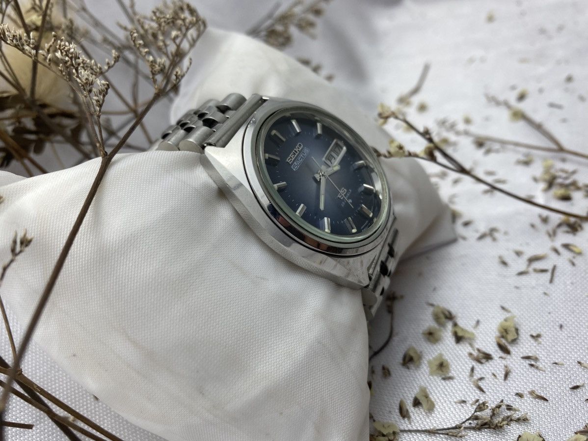 Seiko Seiko Actus SS Blue Sunburst Size 38 - 3 Thumbnail