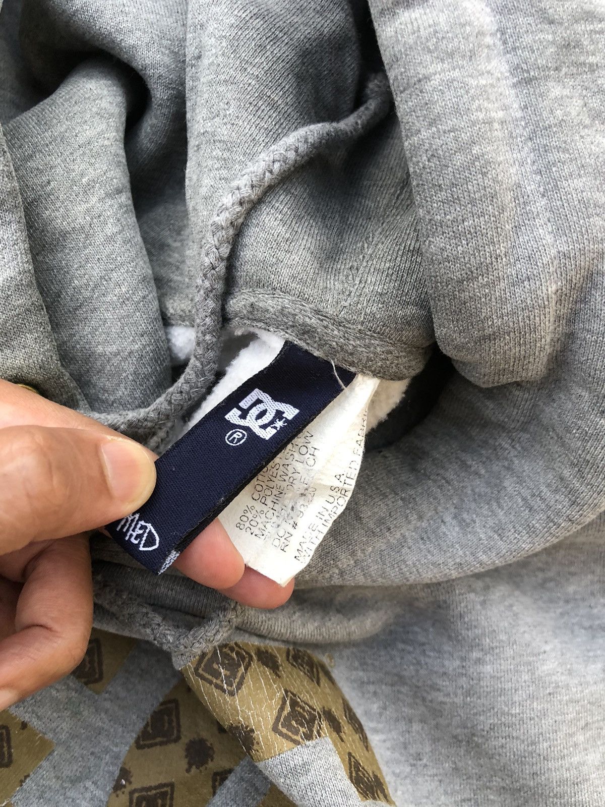 DC Vintage DC Hoodie Center Logo Design Size US M / EU 48-50 / 2 - 5 Thumbnail