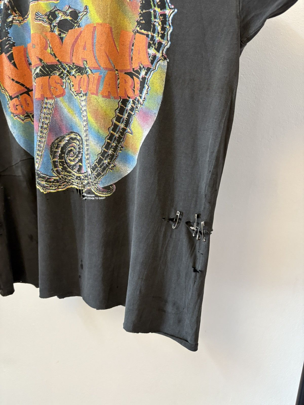 Band Tees Crazy thrashed 1992’ Nirvana Size US XL / EU 56 / 4 - 7 Thumbnail