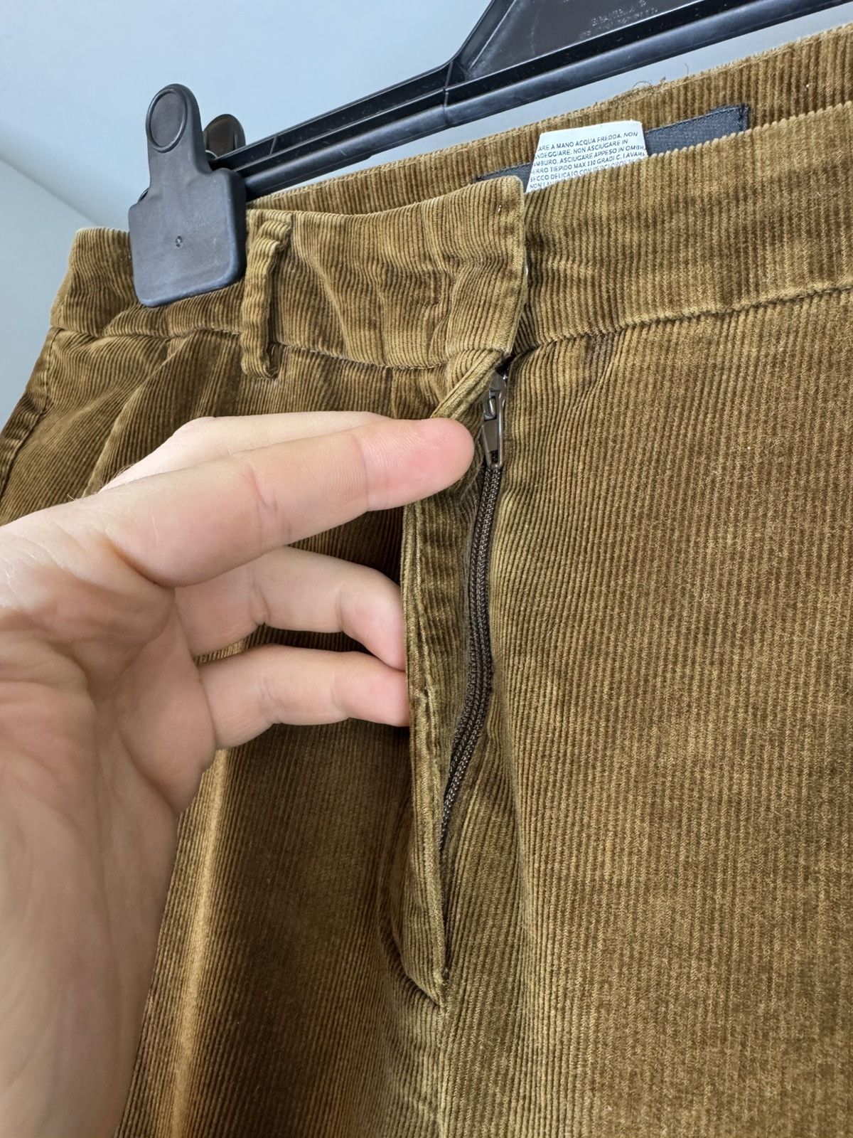 Weekend Max Mara Weekend Max Mara High-Waisted Capri Corduroy Pants Stretch Size 28" / US 6 / IT 42 - 4 Thumbnail