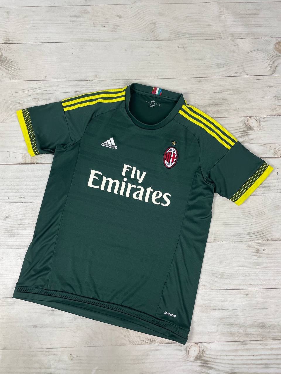 Adidas Adidas AC MILAN 2015 2016 Third Football Shirt Soccer Jersey Size US L / EU 52-54 / 3 - 1 Thumbnail