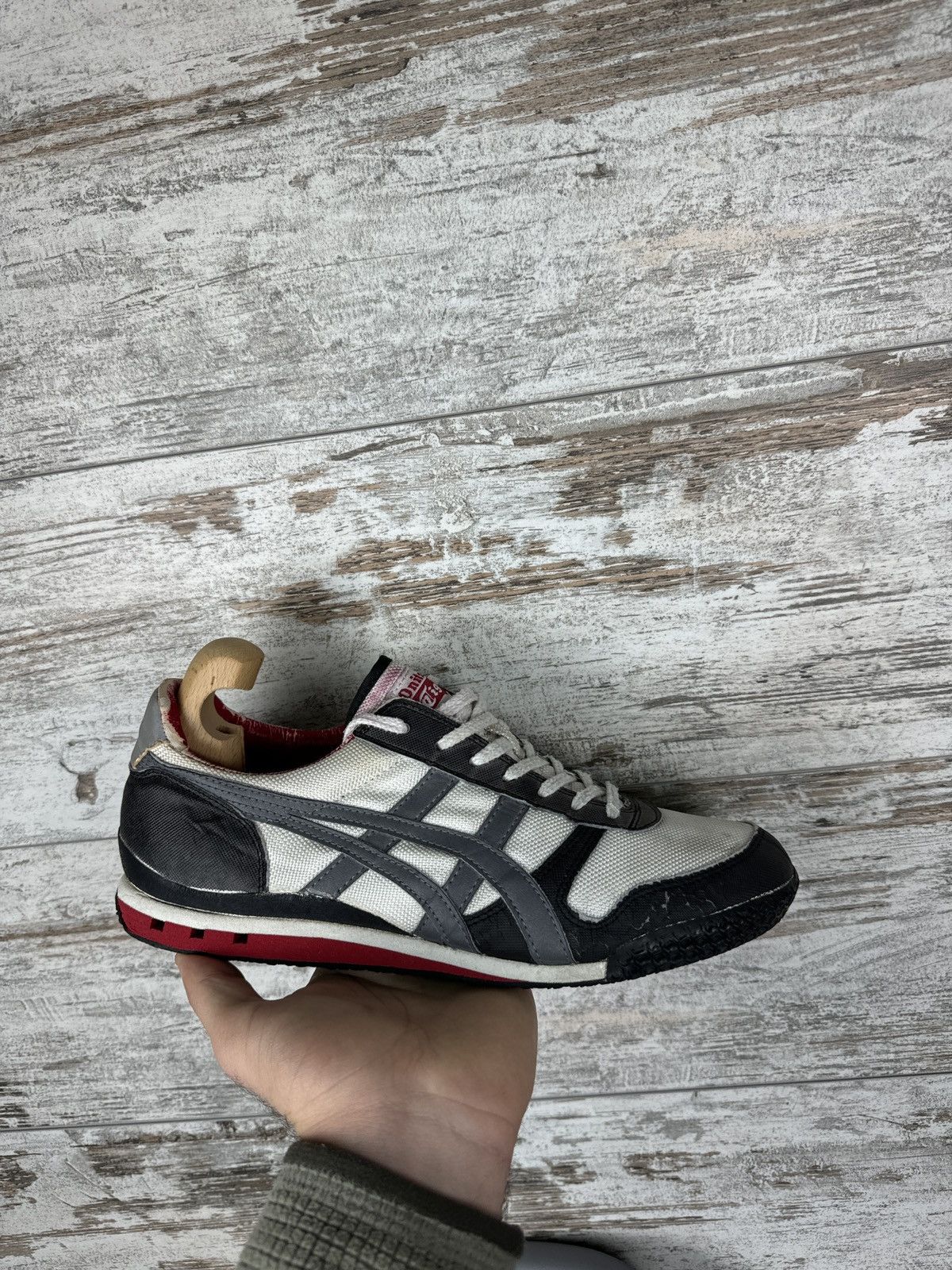 Asics × Vintage Mens Vintage ASICS onitsuka tiger low top sneakers rare y2k Size US 9 / EU 42 - 11 Thumbnail