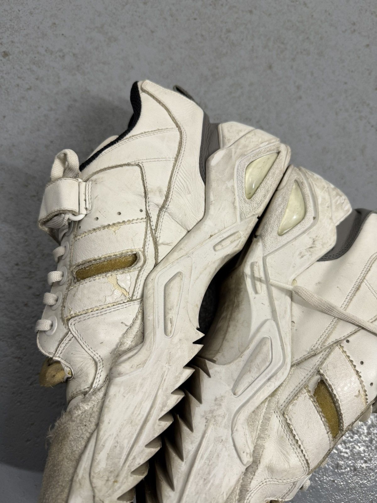 Maison Margiela Maison Margiela Retrofit Mid Top Chunky Sneakers Size US 11 / EU 44 - 4 Thumbnail