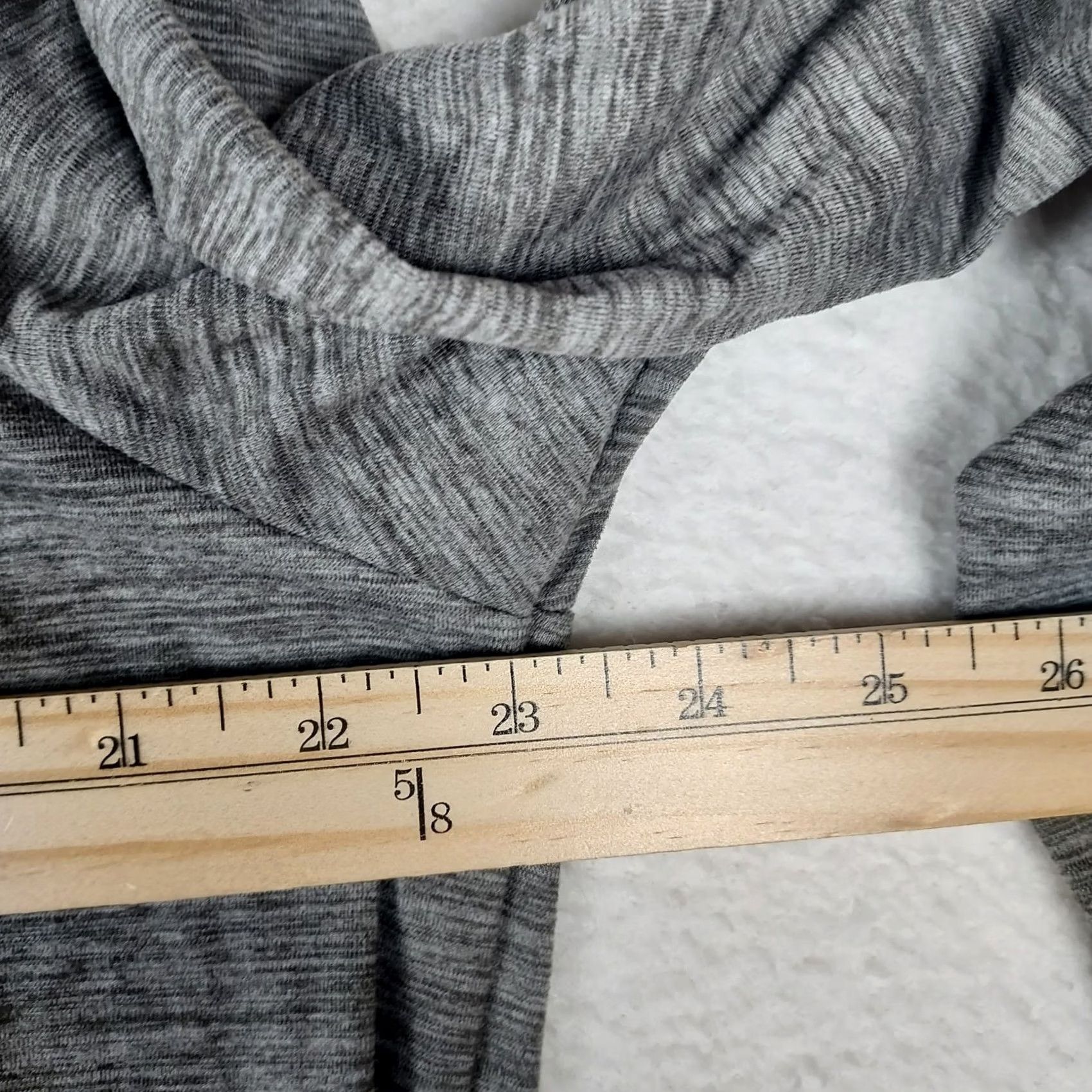 NFL VINTAGE? No — Seattle Seahawks Men’s M NFL Team Apparel Gray Lightweight Hoodie Long Sleeve Size US M / EU 48-50 / 2 - 7 Thumbnail