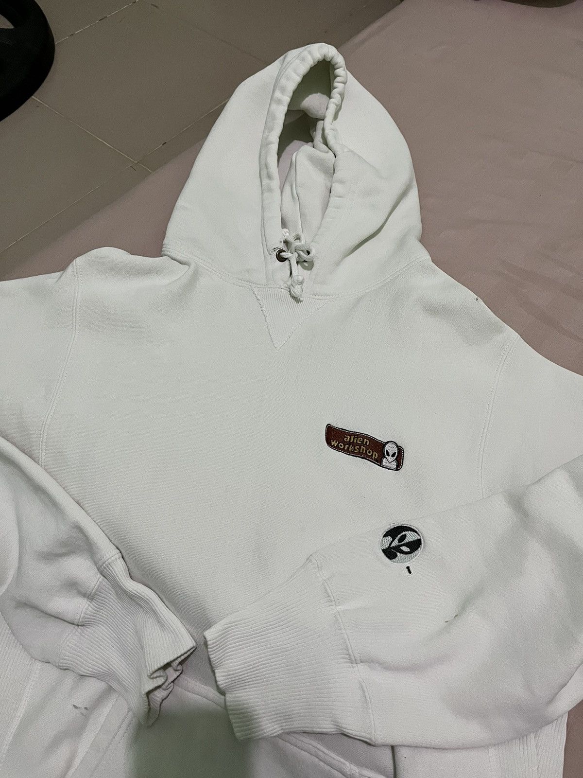 Alien Workshop × Vintage Vintage Alien Workshop White Hoodie Size US L / EU 52-54 / 3 - 1 Thumbnail