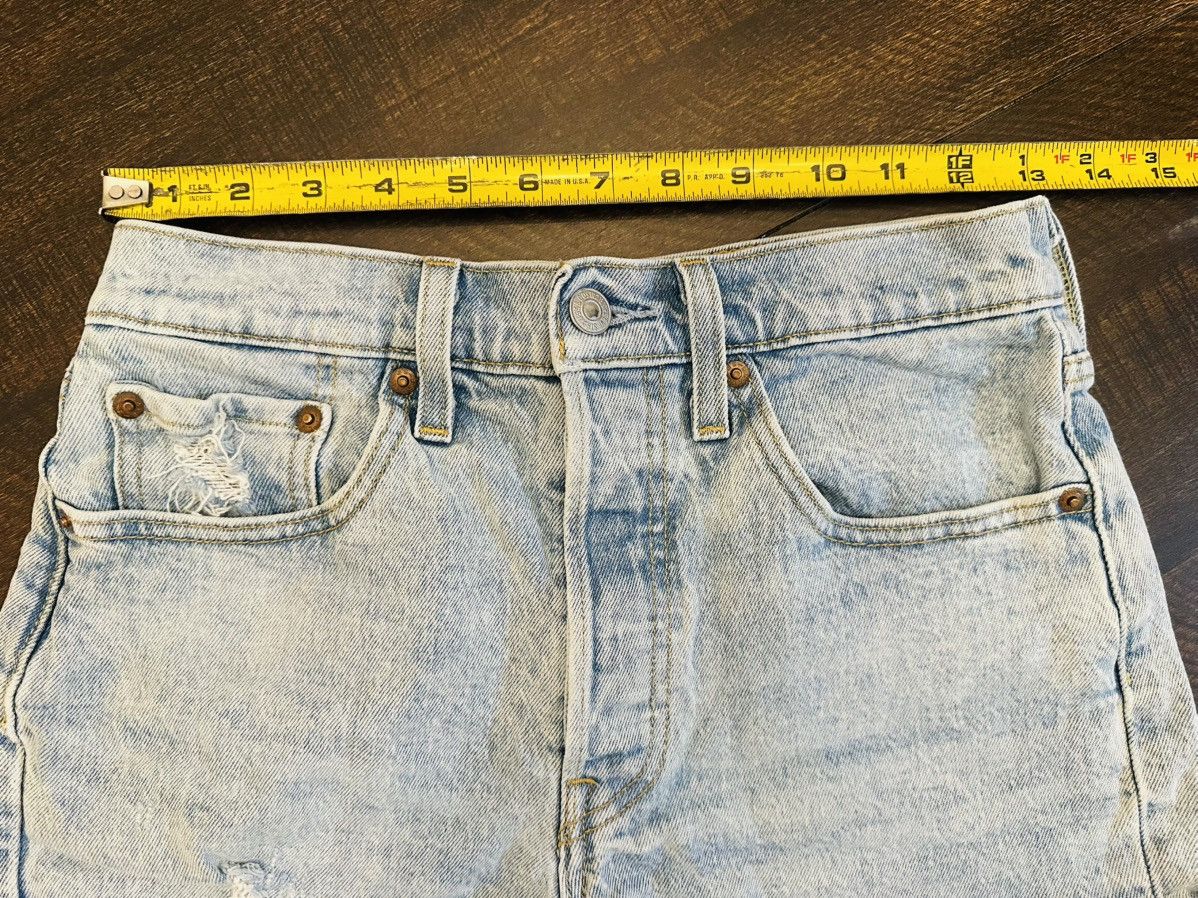 Levi's Levi’s 501 Distressed Women’s Light Wash Button Fly-Size 26 Size 26" / US 2 / IT 38 - 2 Thumbnail