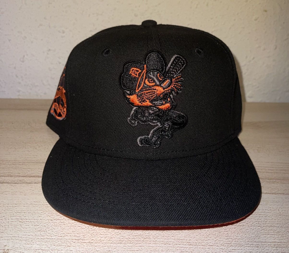 Lids × New Era Detroit tigers blackout fitted Size ONE SIZE - 1 Thumbnail