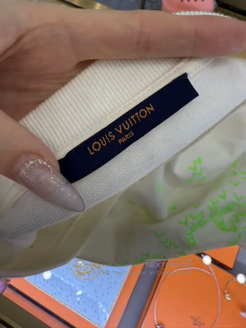 Louis Vuitton Louis Vuitton White full print small plane short sleeve T- Size US XL / EU 56 / 4 - 9 Thumbnail
