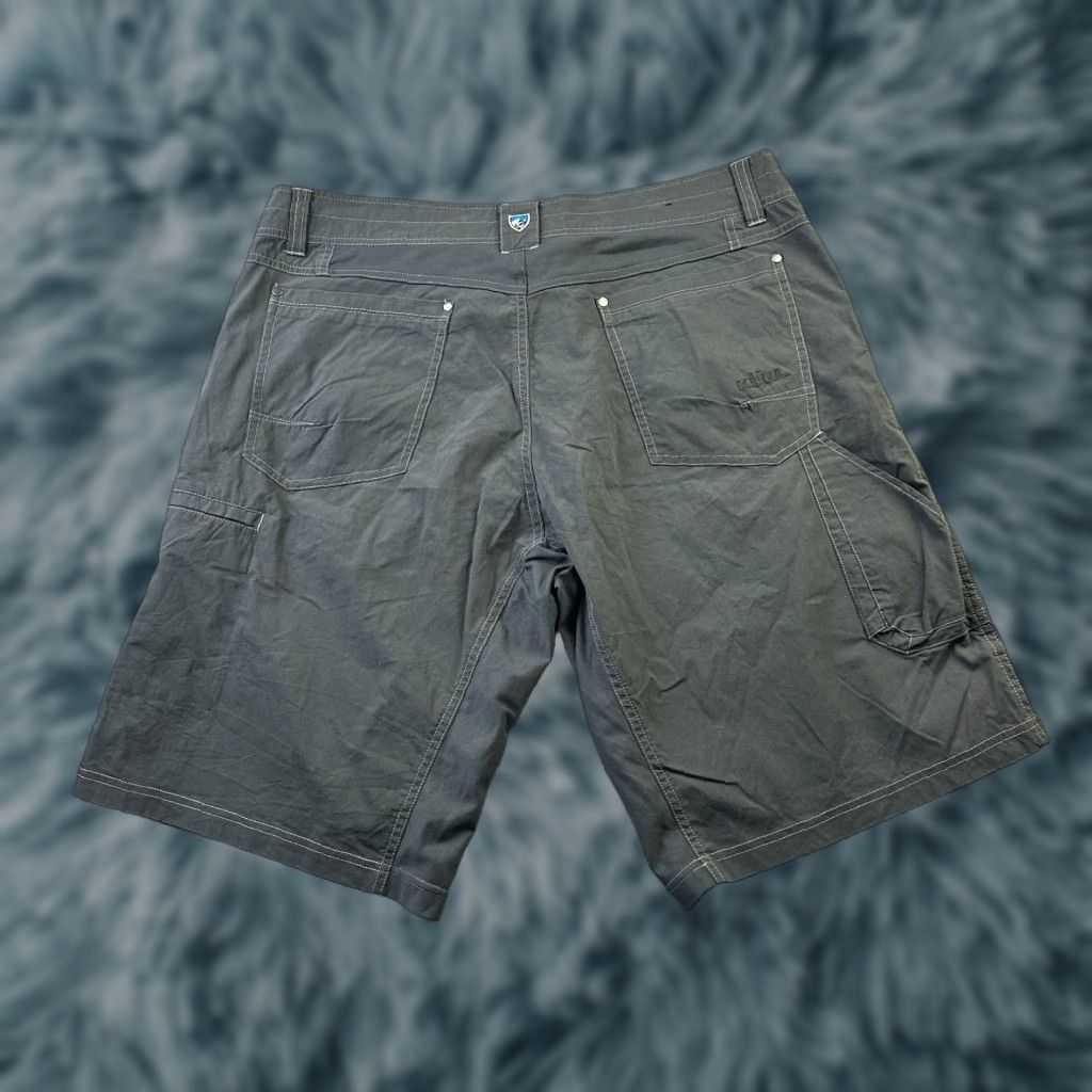 Vintage Kuhl Shorts Mens 38 Gray Chino Utility Hiking Workwear Outdoor Climbing Casual Size US 38 / EU 54 - 1 Thumbnail