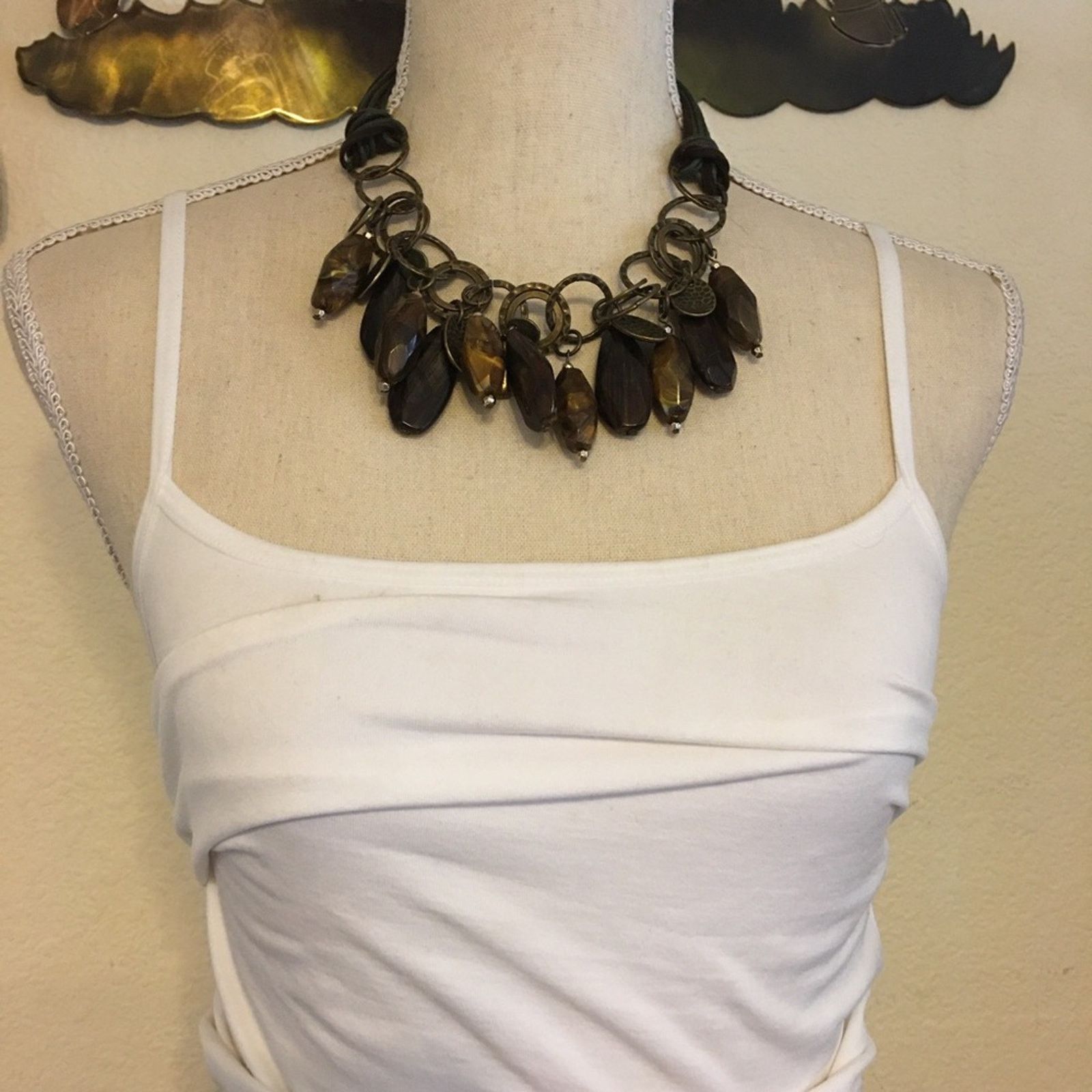 Jewelry Large chunky bead brass tone knotted necklace Size ONE SIZE - 3 Thumbnail