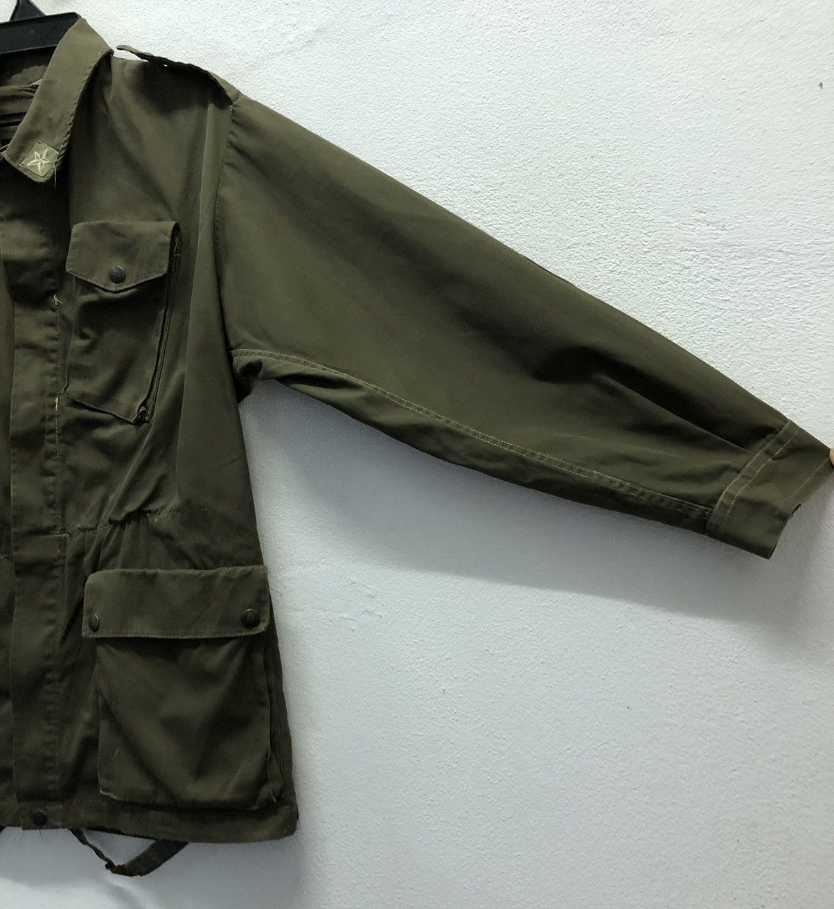 Vintage Vintage Military Jacket Size US L / EU 52-54 / 3 - 4 Thumbnail