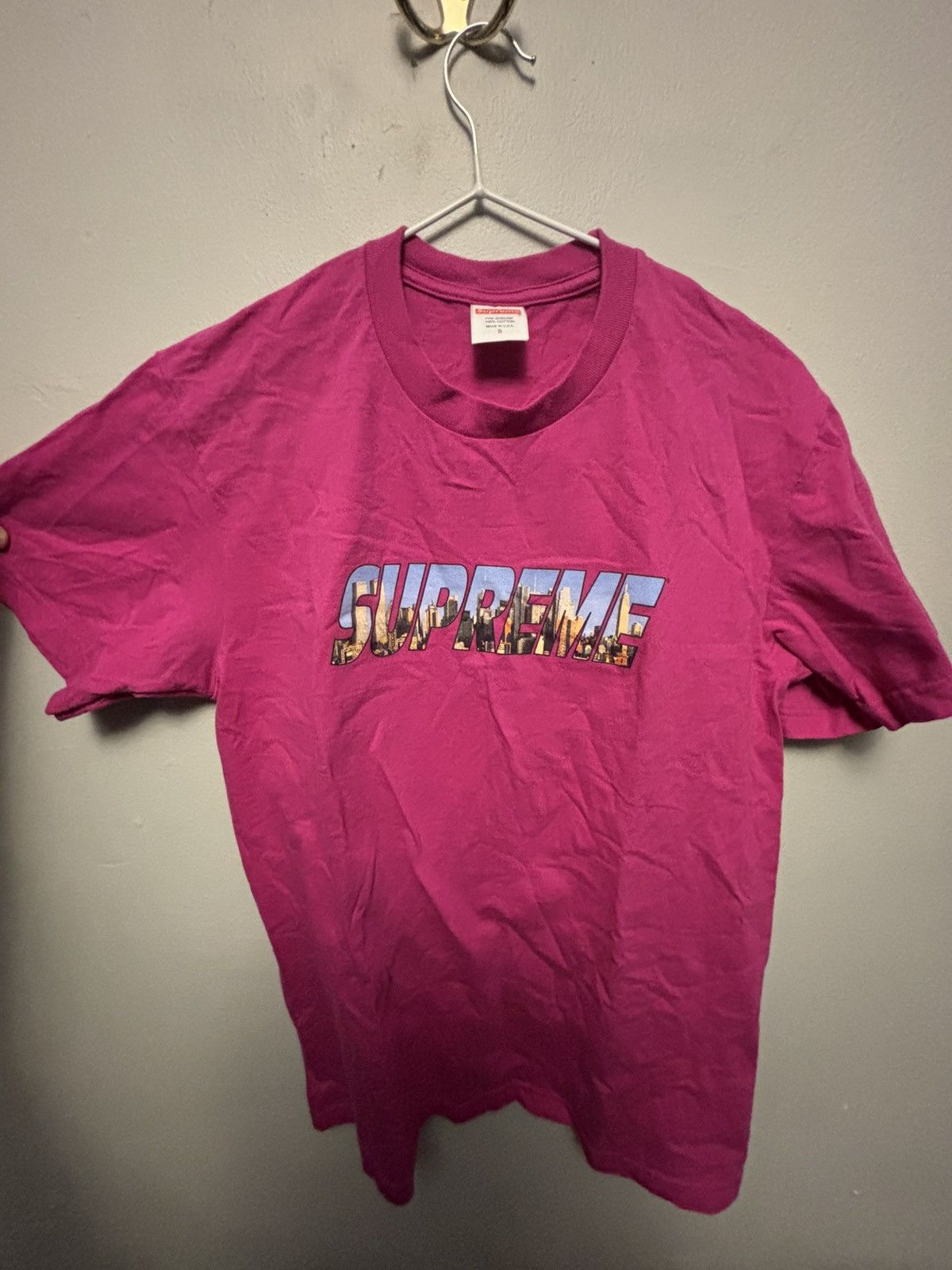 Supreme Gotham tee