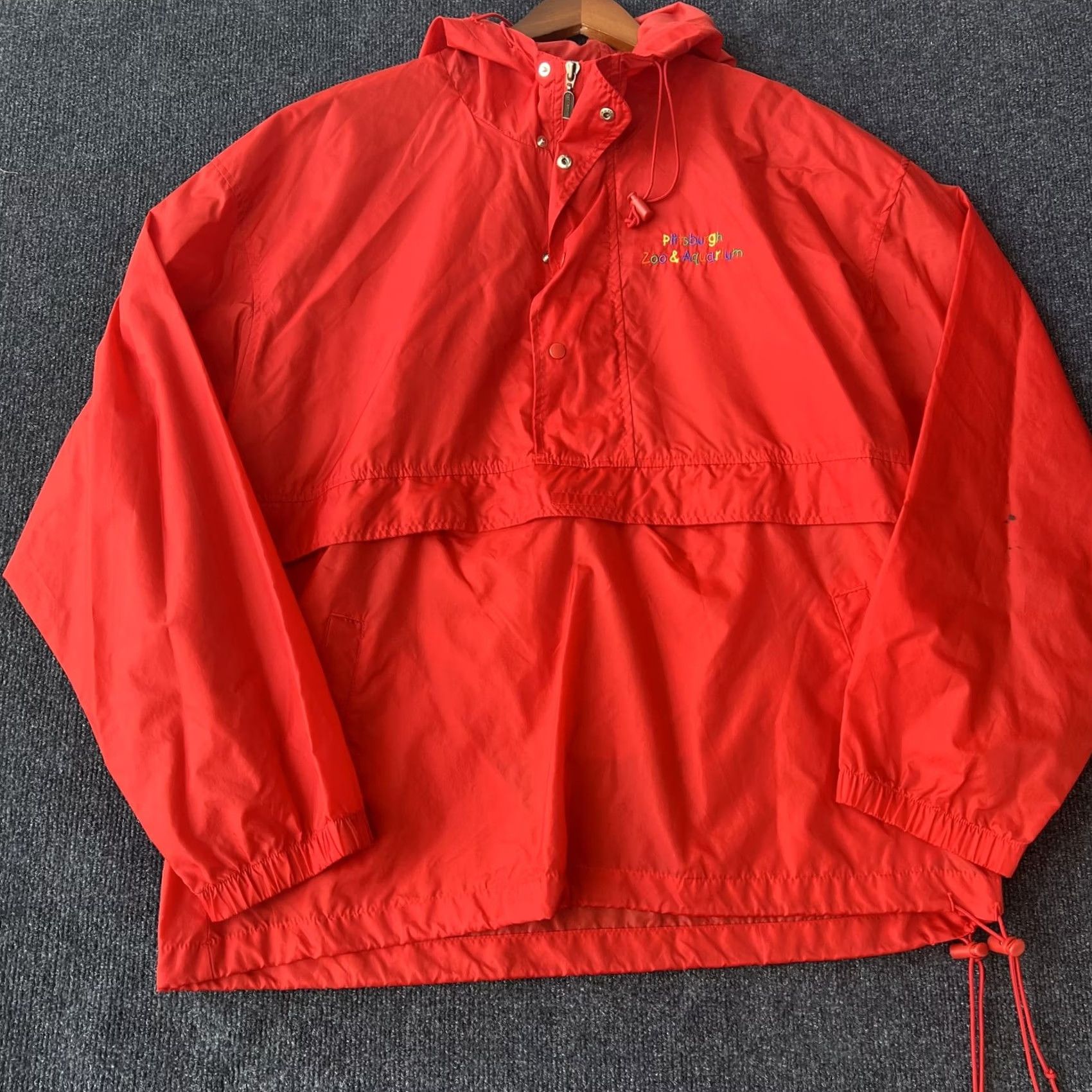 Holloway VINTAGE Y2K Pittsburgh Zoo & Aquarium Jacket Mens Med Red Hooded Windbreaker Size US M / EU 48-50 / 2 - 2 Thumbnail