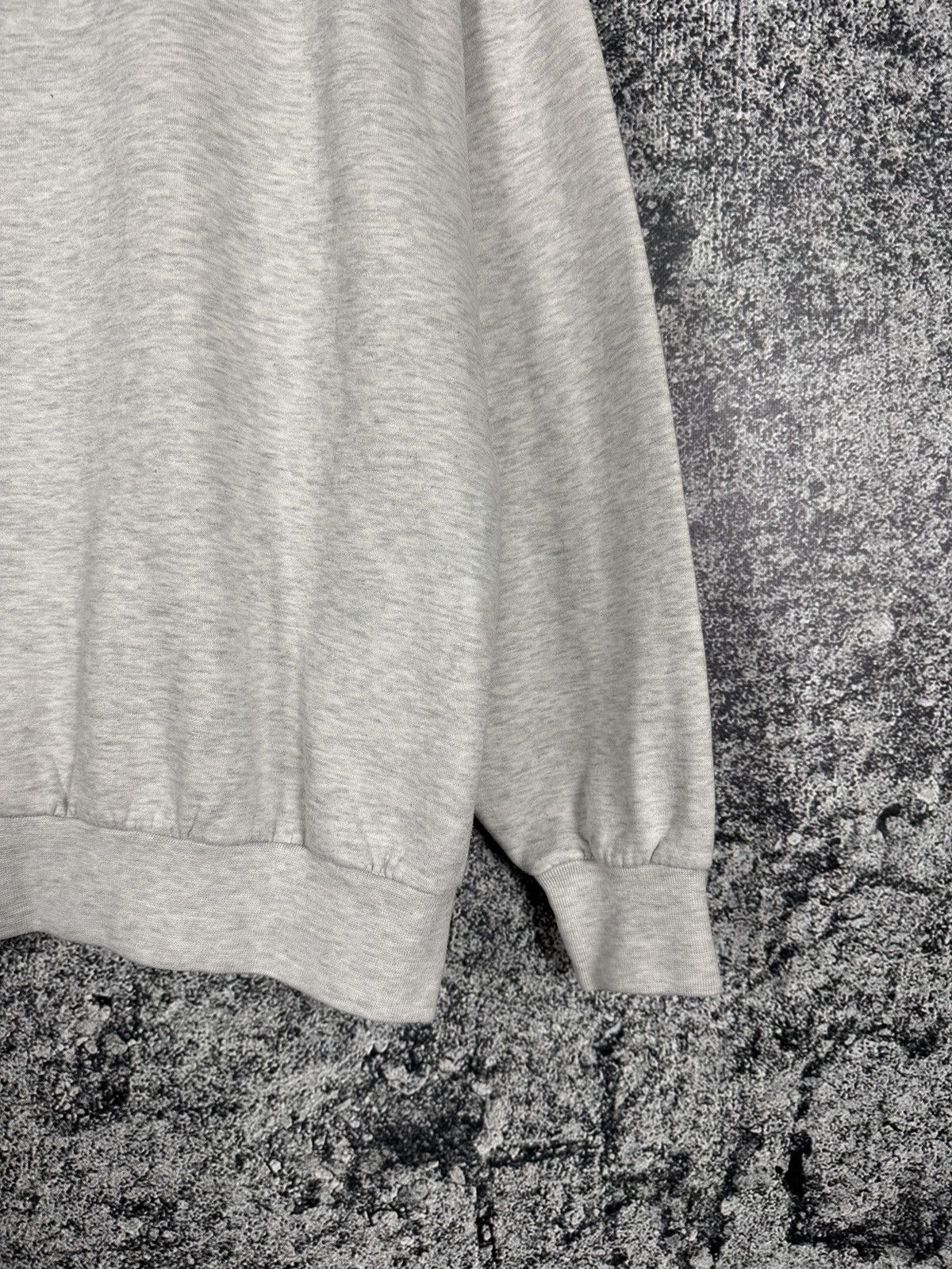 Reebok Reebok Vintage 90s Gray Sweatshirt Pullover Big Logo Size L Size US L / EU 52-54 / 3 - 15 Thumbnail
