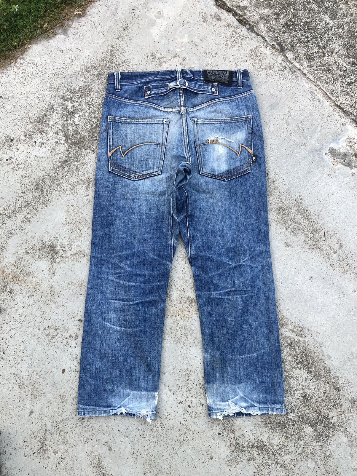 Other BUCKLE BACK MSGR DISTRESSED DENIM Size US 33 - 10 Thumbnail