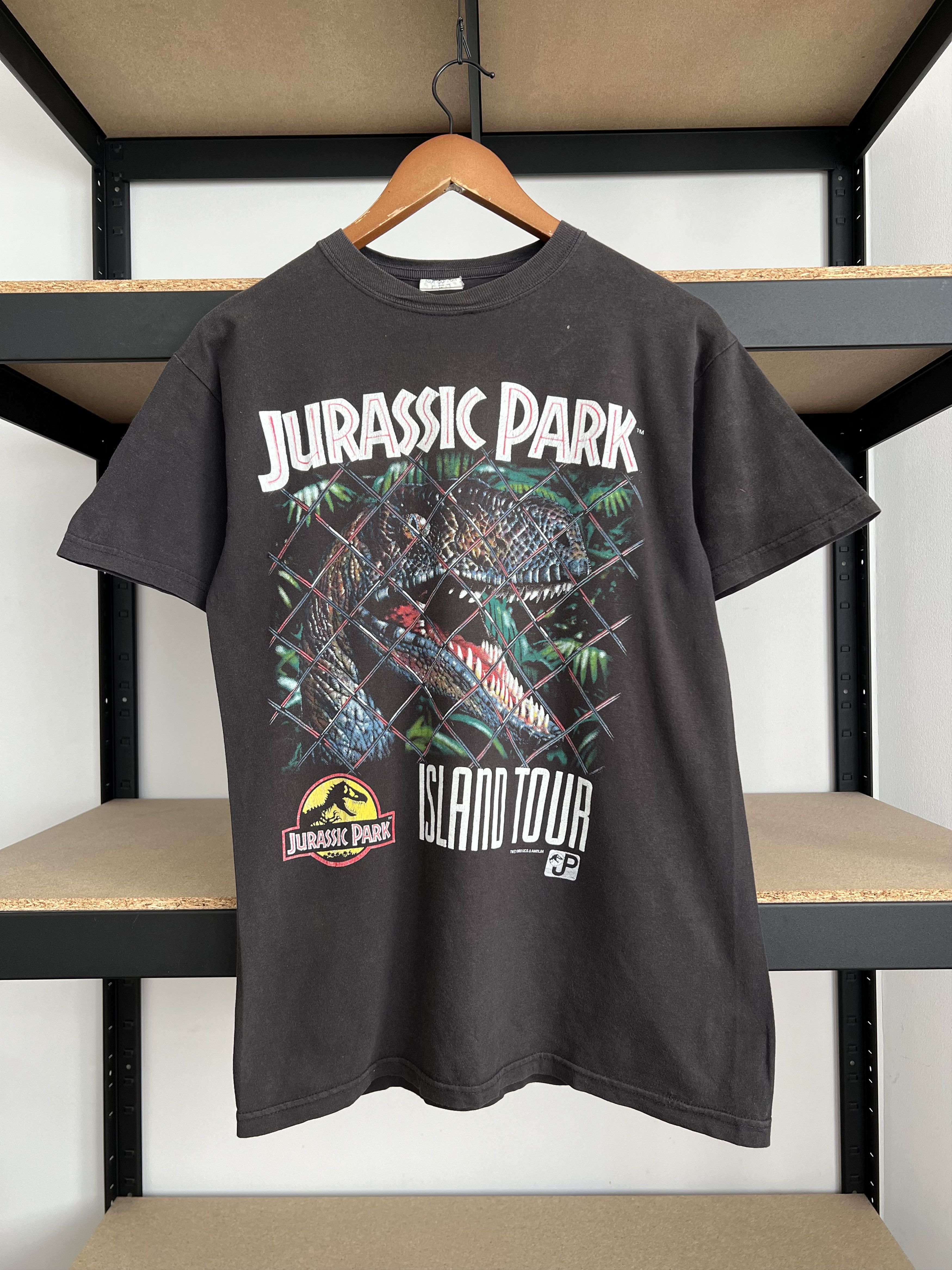 Vintage 1993 Jurassic Park Island Tour Horror Movie T-shirt