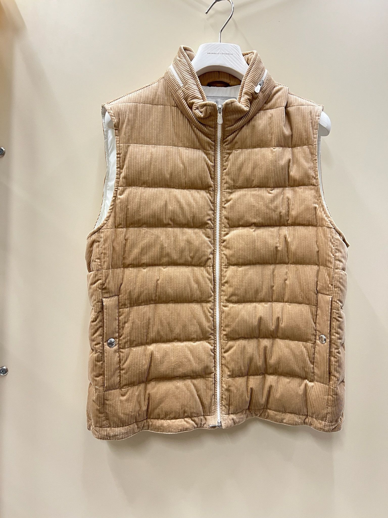 Brunello Cucinelli o1w1db10125 Padded Vest in Beige Size US L / EU 52-54 / 3 - 1 Thumbnail