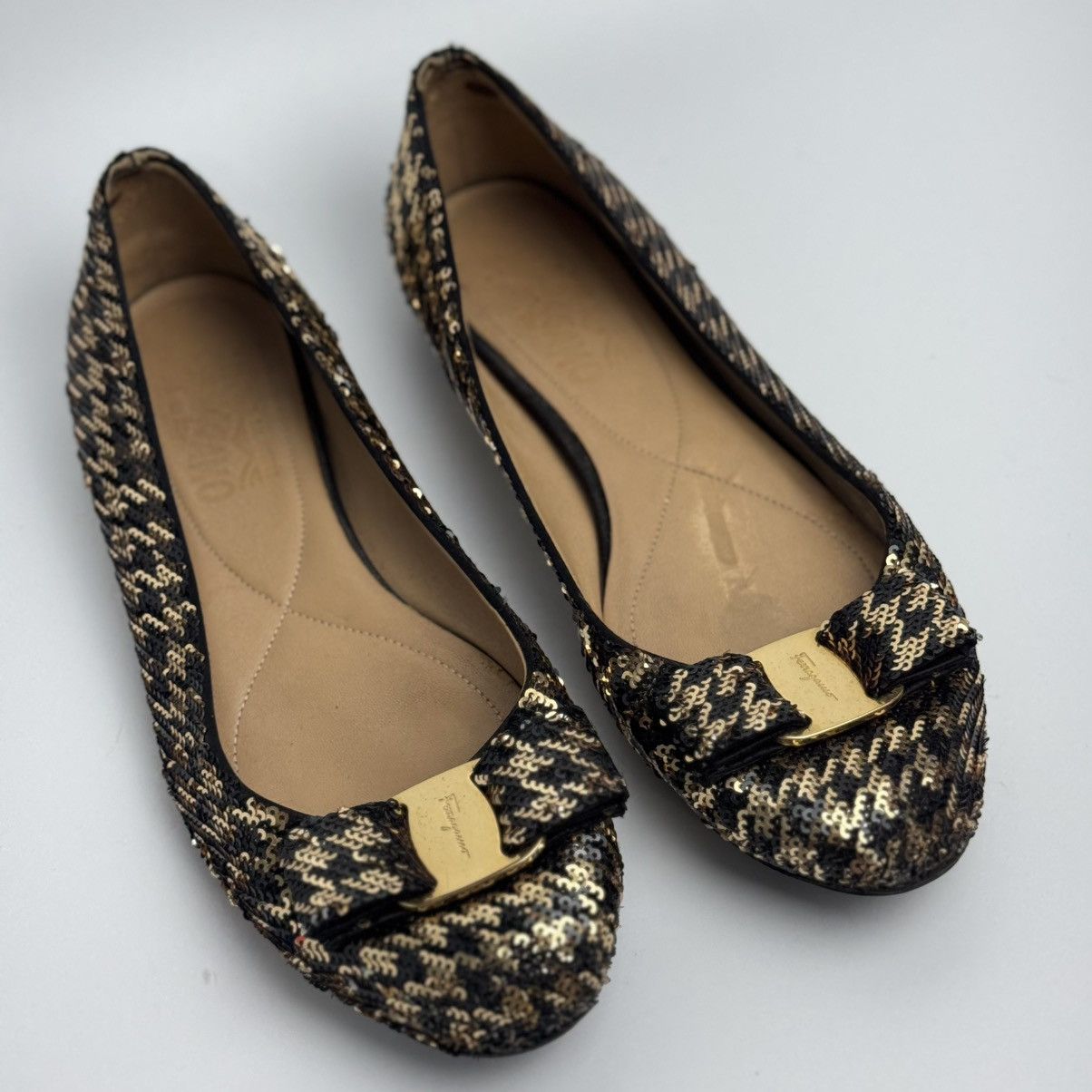 Salvatore Ferragamo Salvatore Ferragamo Varina Coo Ballet Flats Black & Gold🖤✨ Size US 6 / IT 36 - 6 Thumbnail