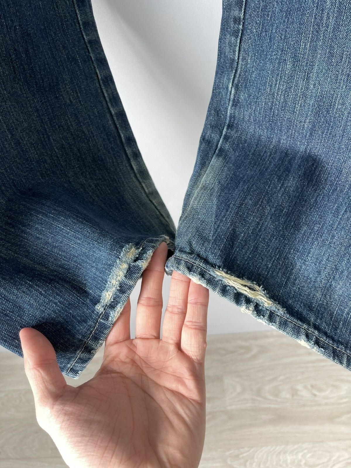 G-Star 90's Vintage G-Star Raw Buckle Back Dirty Wash Y2k Jeans Size US 32 / EU 48 - 13 Thumbnail
