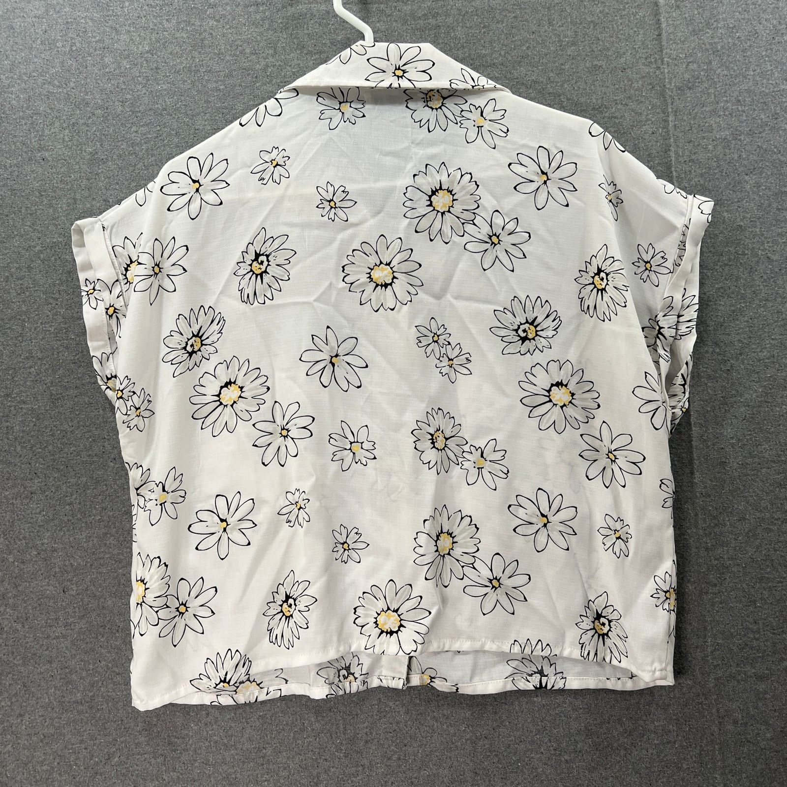 Other Floral Daisy Button Up Shirt Women Size Medium Size M / US 6-8 / IT 42-44 - 2 Thumbnail