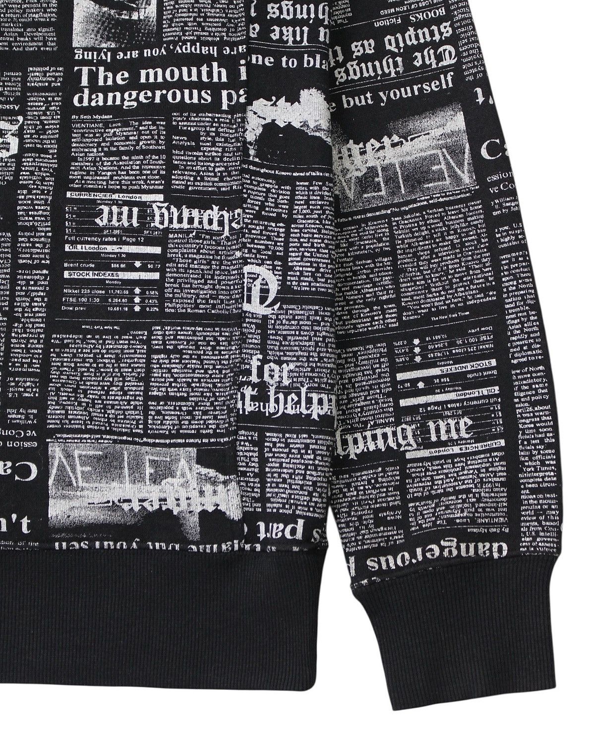 If Six Was Nine SS2005 SPLENDID SATISFACTION GOTHIC NEWSPAPER HOODIE Size US M / EU 48-50 / 2 - 6 Thumbnail