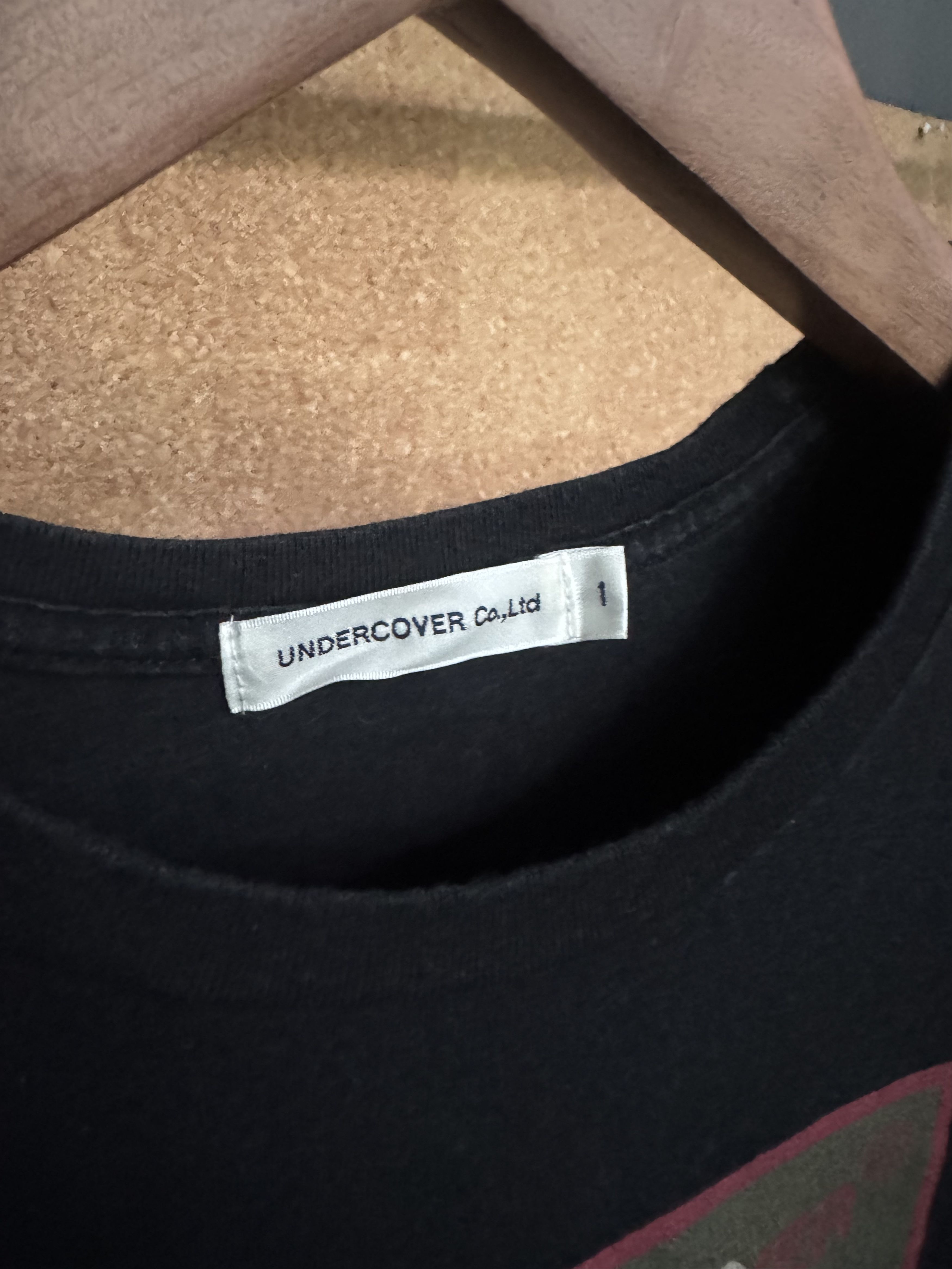 Undercover Tied Hand Graphic T-shirt Size US S / EU 44-46 / 1 - 12 Thumbnail