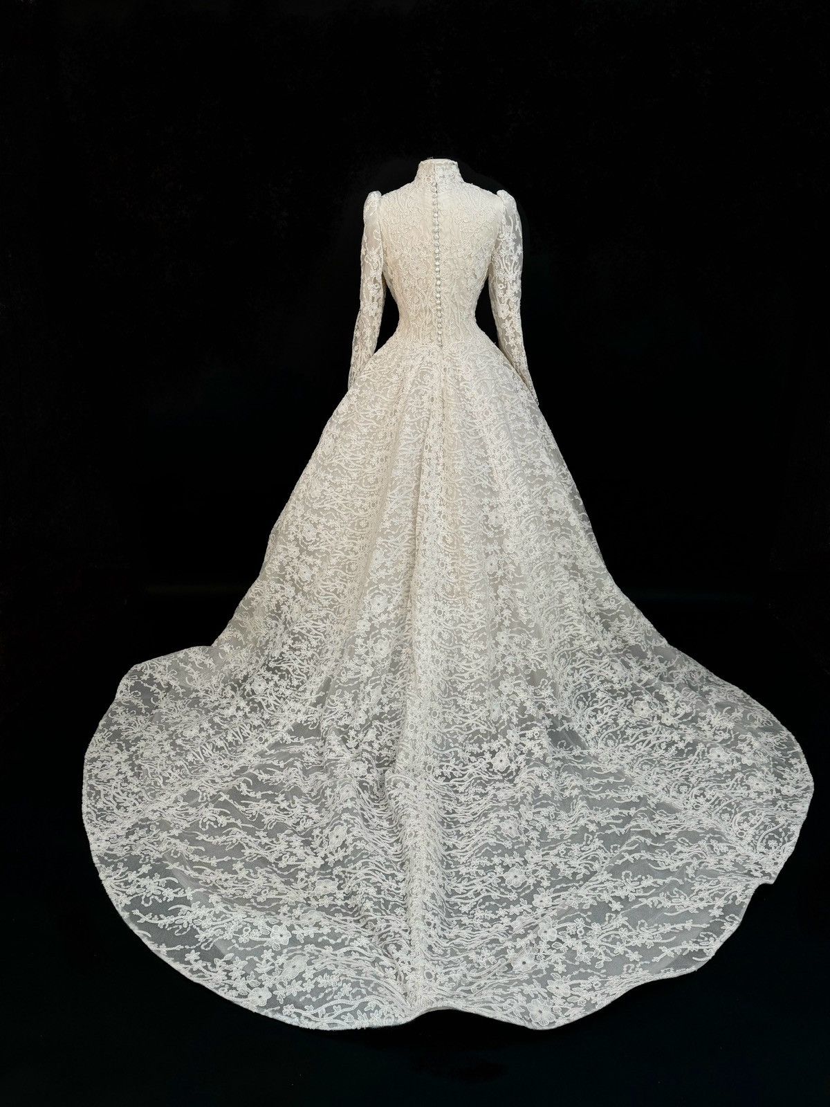 Other Preloved US 14-16 Anna Augusta Guipure Lace Bridal Gown Size XL / US 12-14 / IT 48-50 - 10 Thumbnail