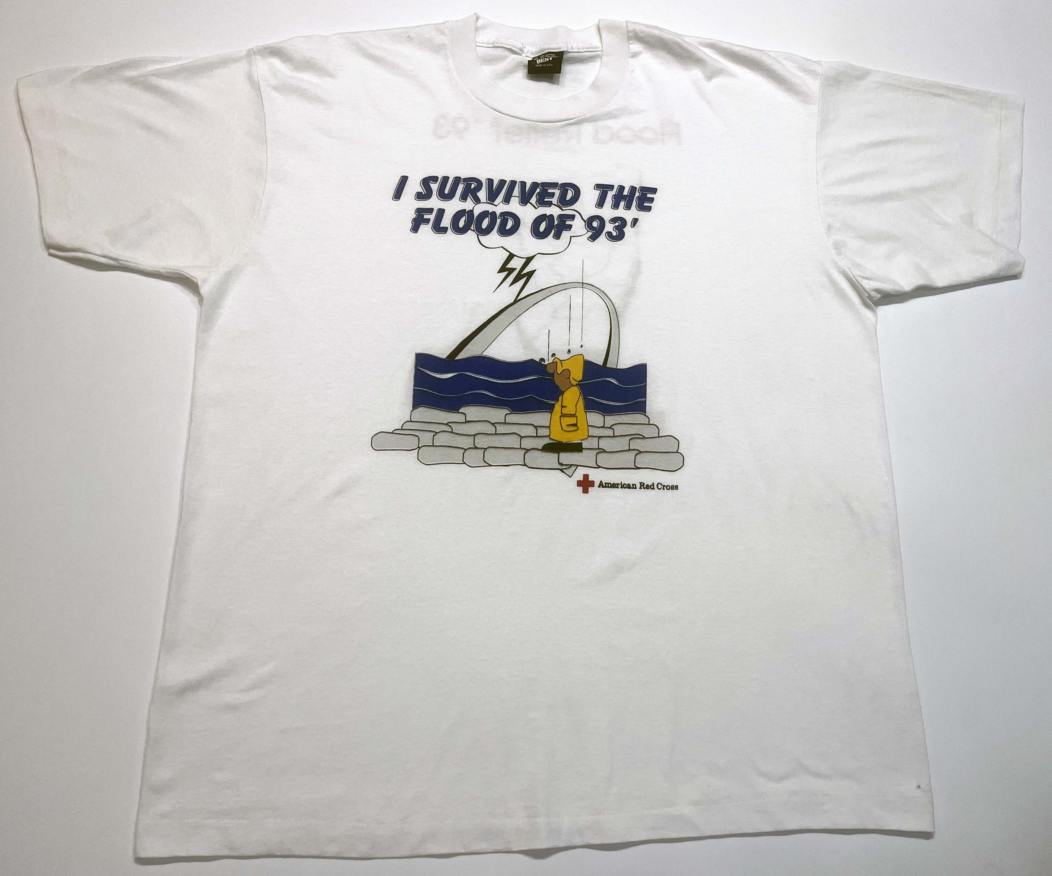 Vintage Vintage I Survived 1993 Flood American Red Cross T-Shirt Size US XXL / EU 58 / 5 - 1 Thumbnail