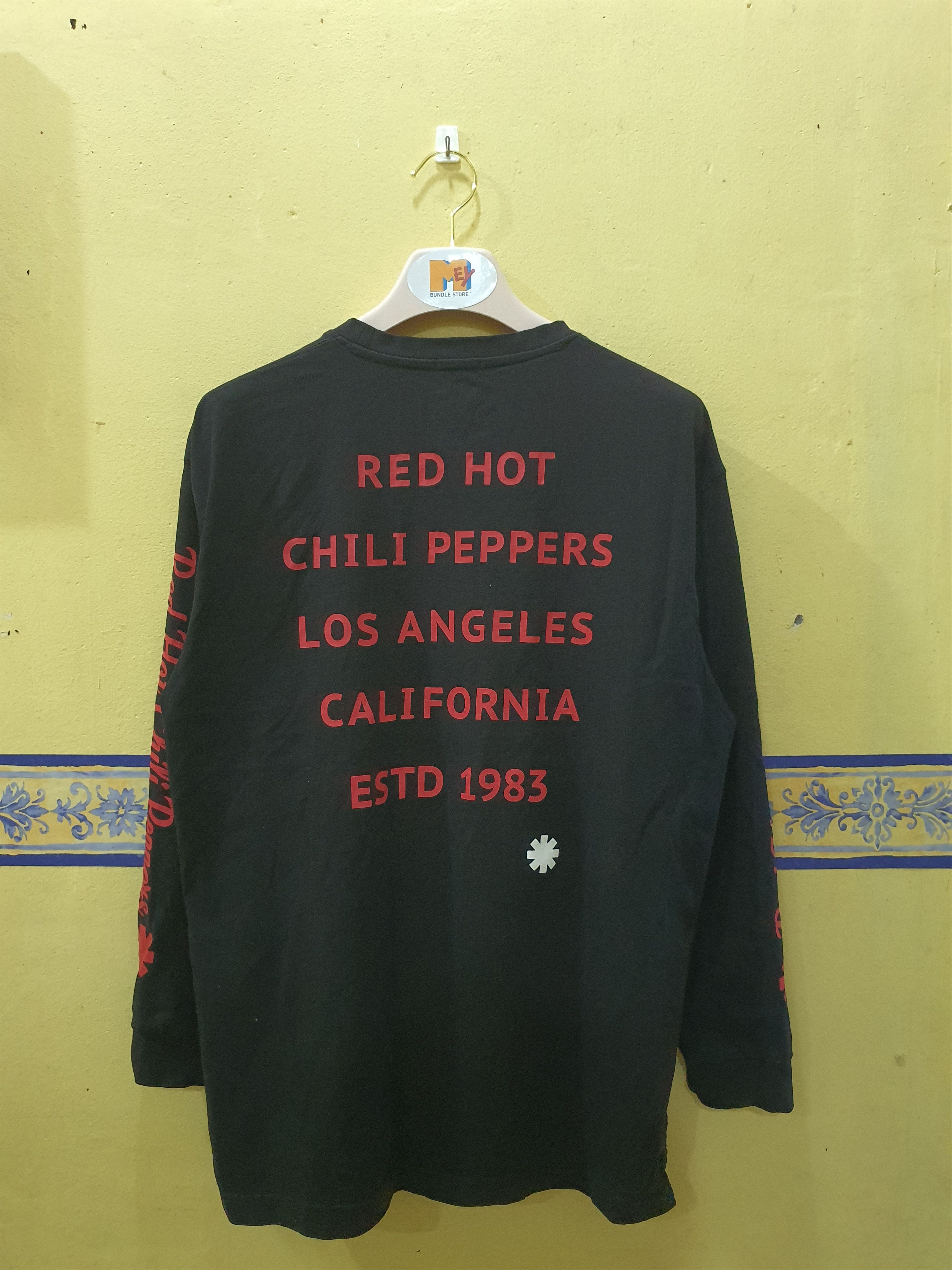 Band Tees Red Hot Chili Peppers long-sleeve shirt Size US M / EU 48-50 / 2 - 11 Thumbnail