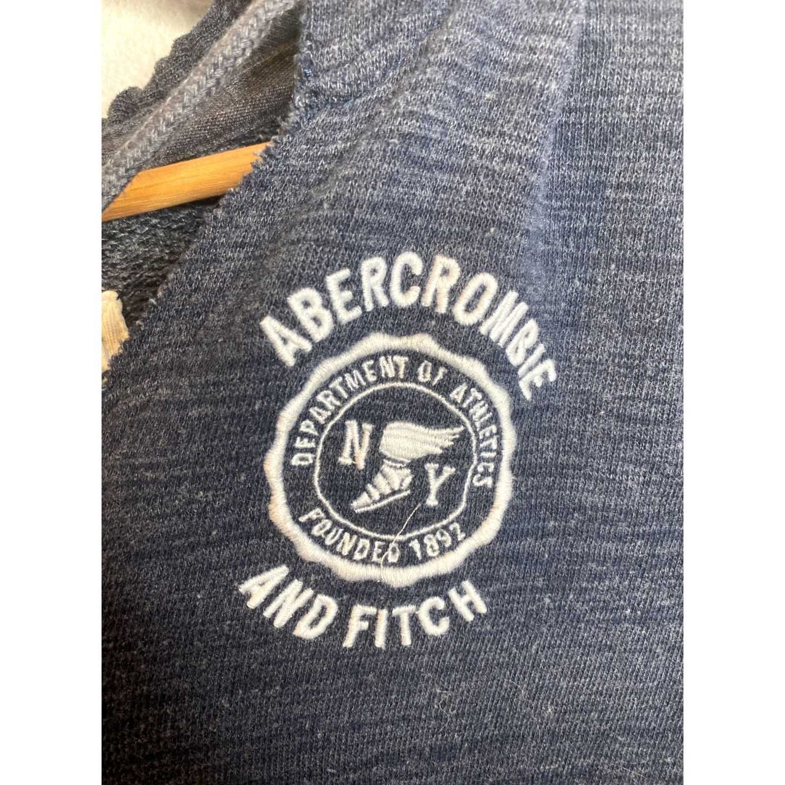 Abercrombie & Fitch Abercrombie & Fitch Hoodie Sweater V-Neck Blue Womens Size M L Regular Logo Casual Classic Knit Cotton Blend 2010s Size L / US 10 / IT 46 - 2 Thumbnail