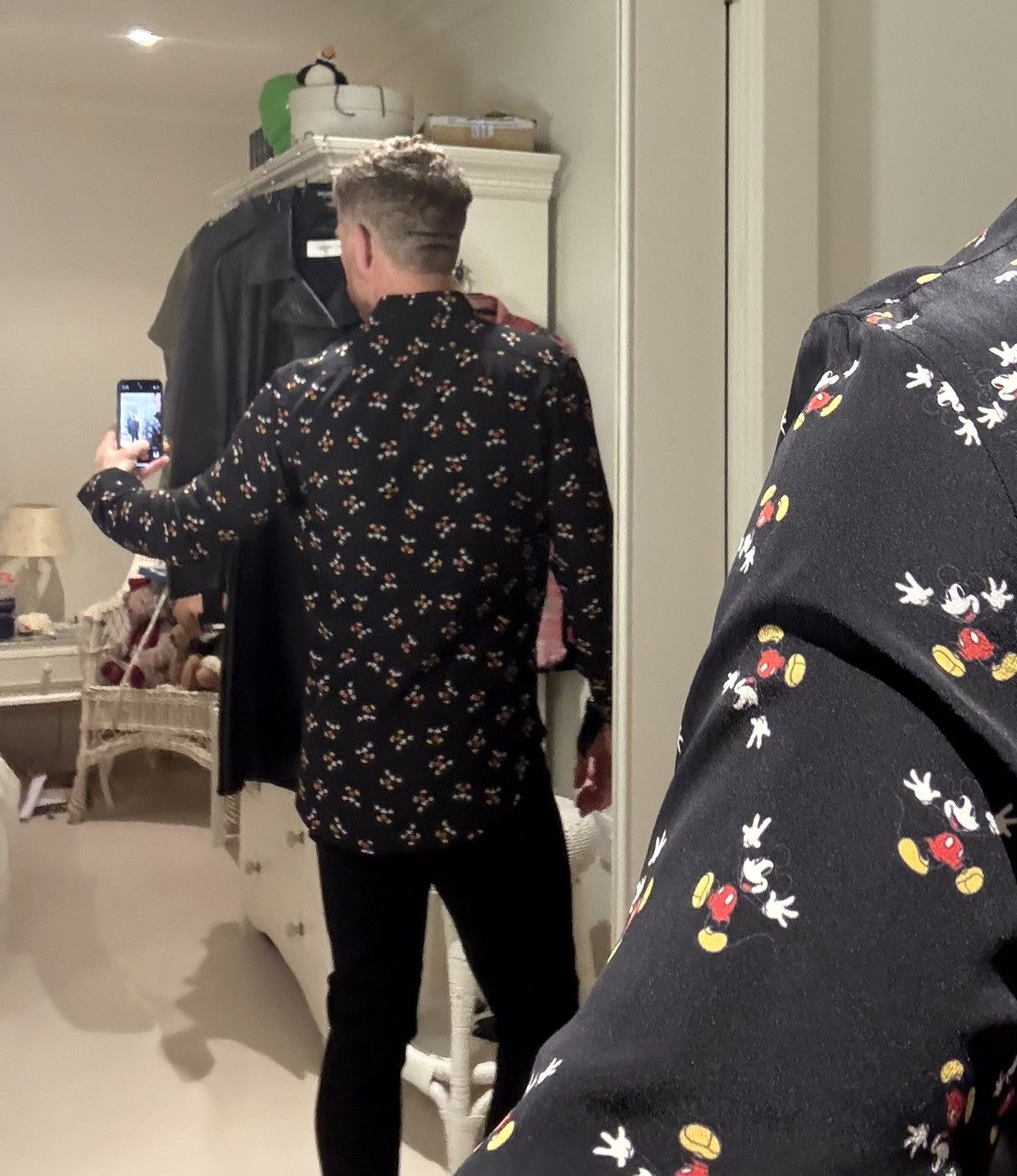 Saint Laurent Paris SS19 Saint Laurent Mickey Mouse silk black logo shirt 39 M Size US M / EU 48-50 / 2 - 11 Thumbnail