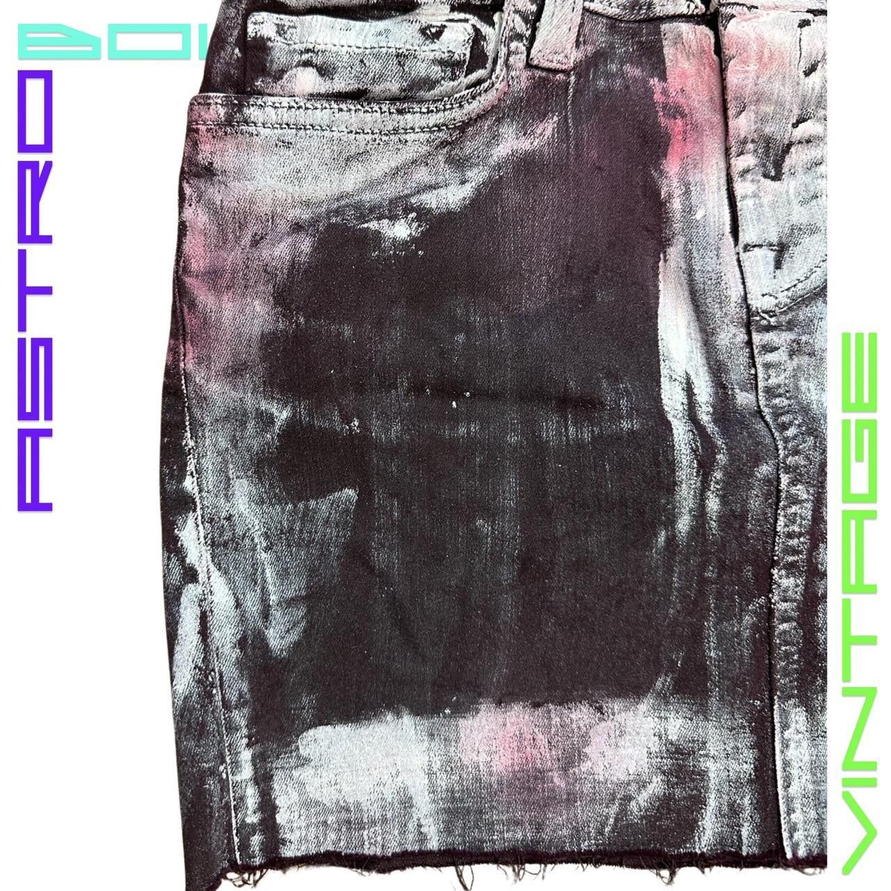 Other ASTROBOI* PAINTED WAXED DENIM MINI SKIRT Size 25" / US 0 / IT 36 - 1 Thumbnail