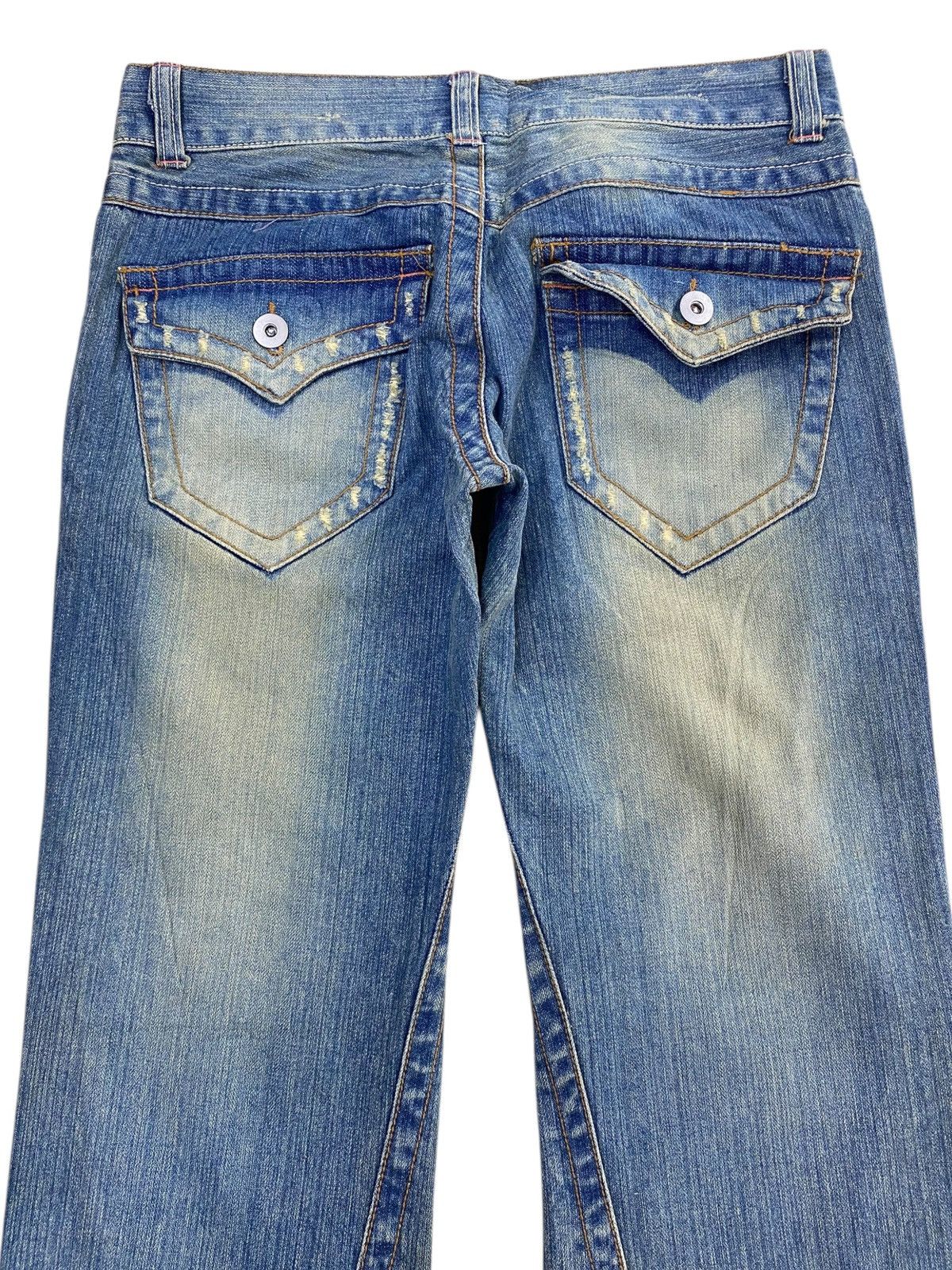 Japanese Brand Japanese Brand Mud Faded Wash Style Flare Jeans Size US 32 / EU 48 - 4 Thumbnail