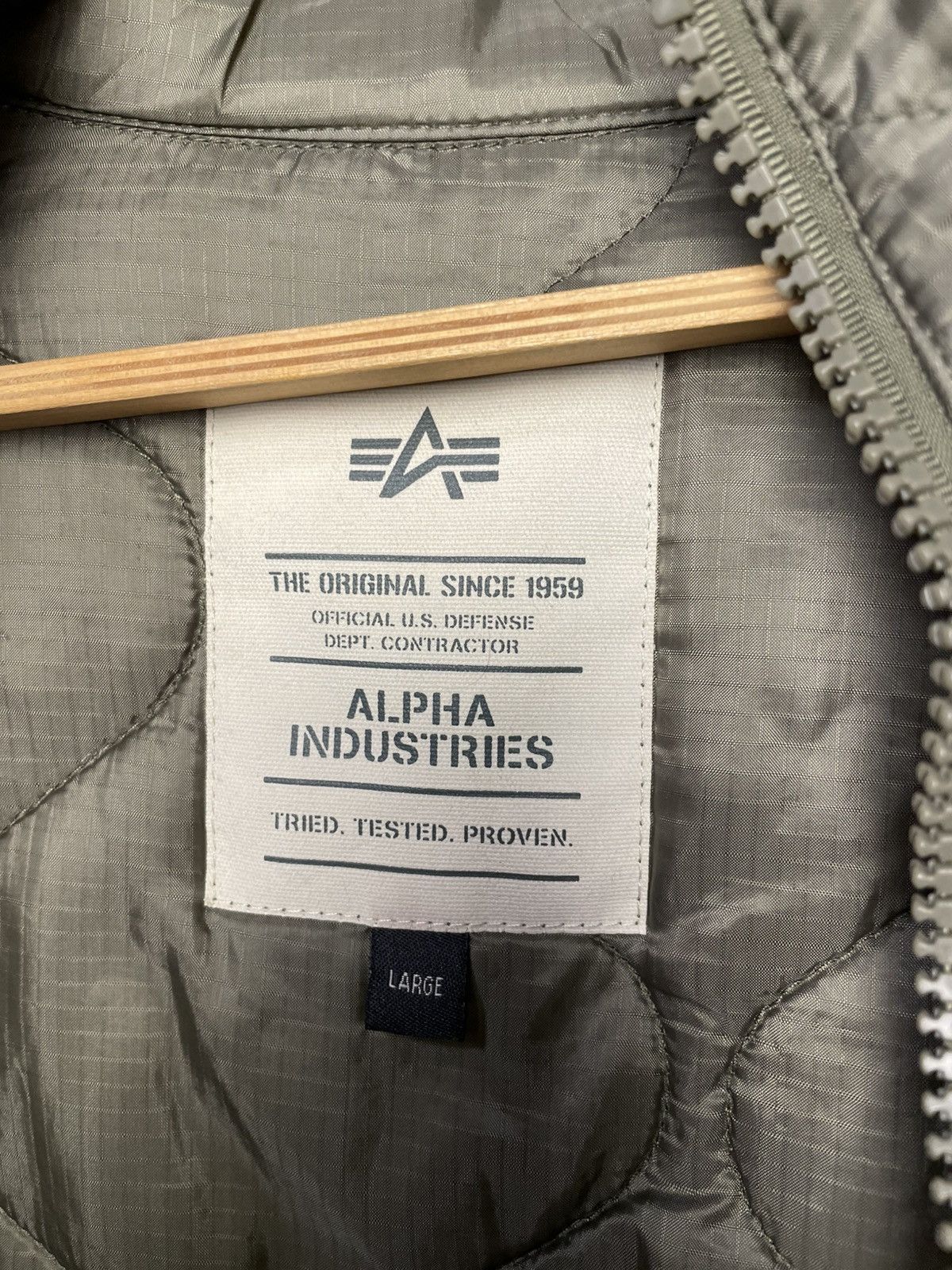 Alpha Industries Y2K Alpha Industries Quilted Liner Olive Jacket Size US L / EU 52-54 / 3 - 8 Thumbnail