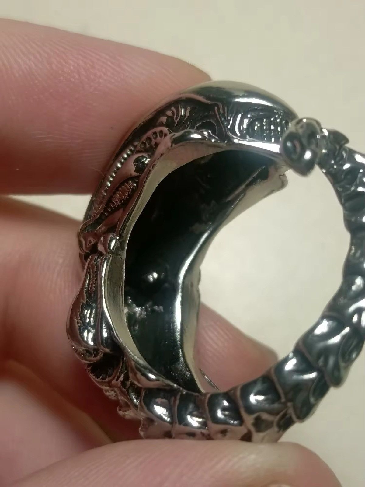 Vintage Retro Alien Resizeable Ring Size ONE SIZE - 8 Thumbnail