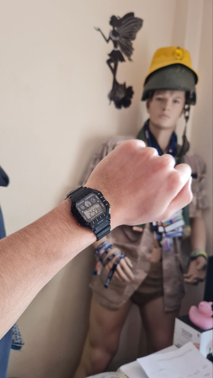 Bape 2020 SUMMER COLLECTION DIGITAL BAPE WATCH Size ONE SIZE - 4 Thumbnail
