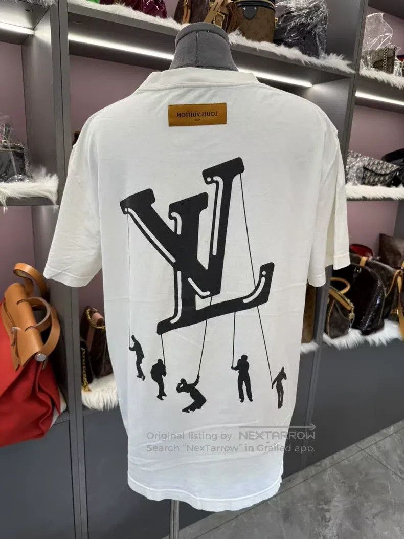 Louis Vuitton Louis Vuitton Paratrooper large logo white short sleeve T- Size US XL / EU 56 / 4 - 3 Thumbnail