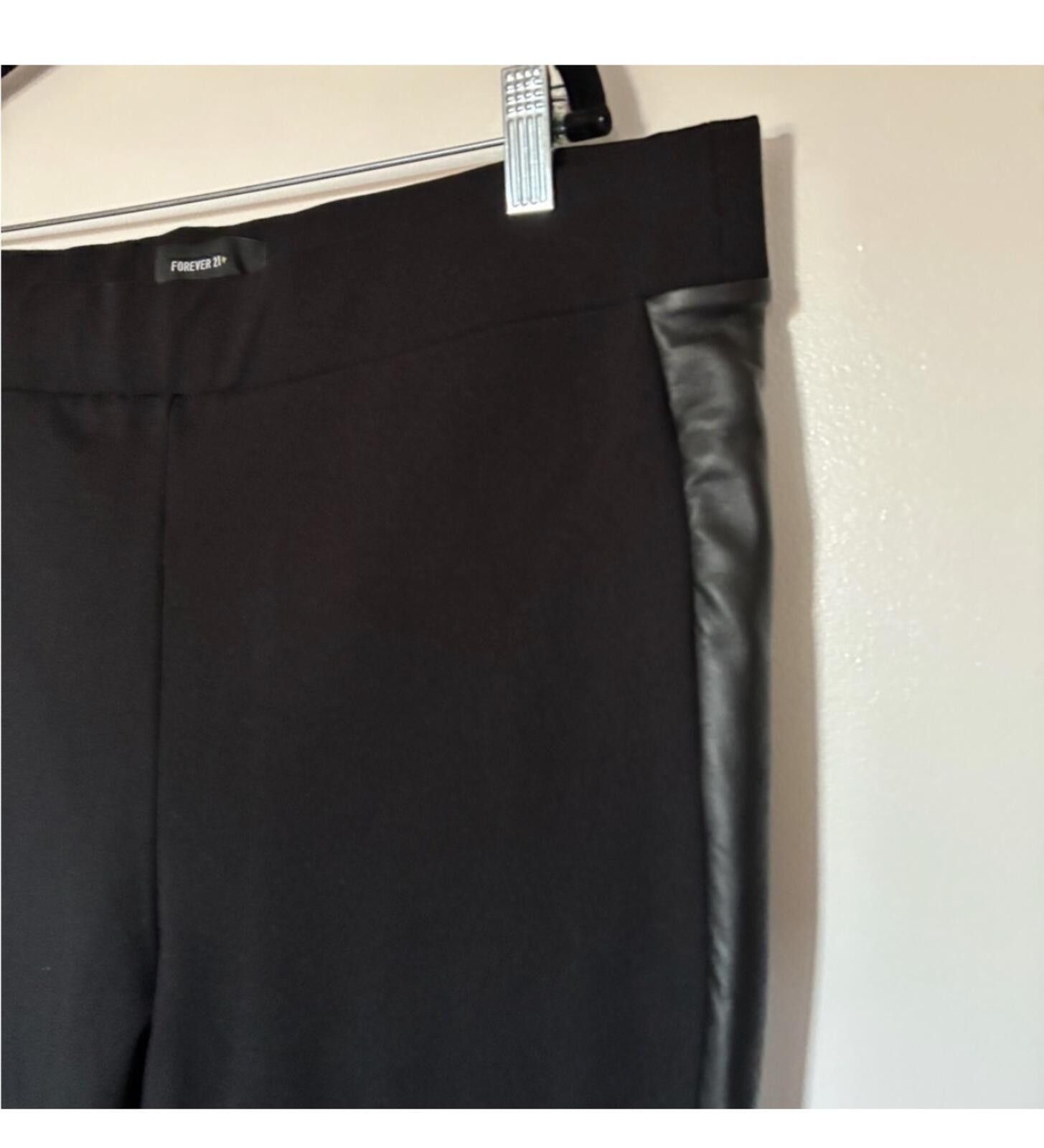 Forever 21 F21 + leggings Size 42" / US 20 - 6 Thumbnail