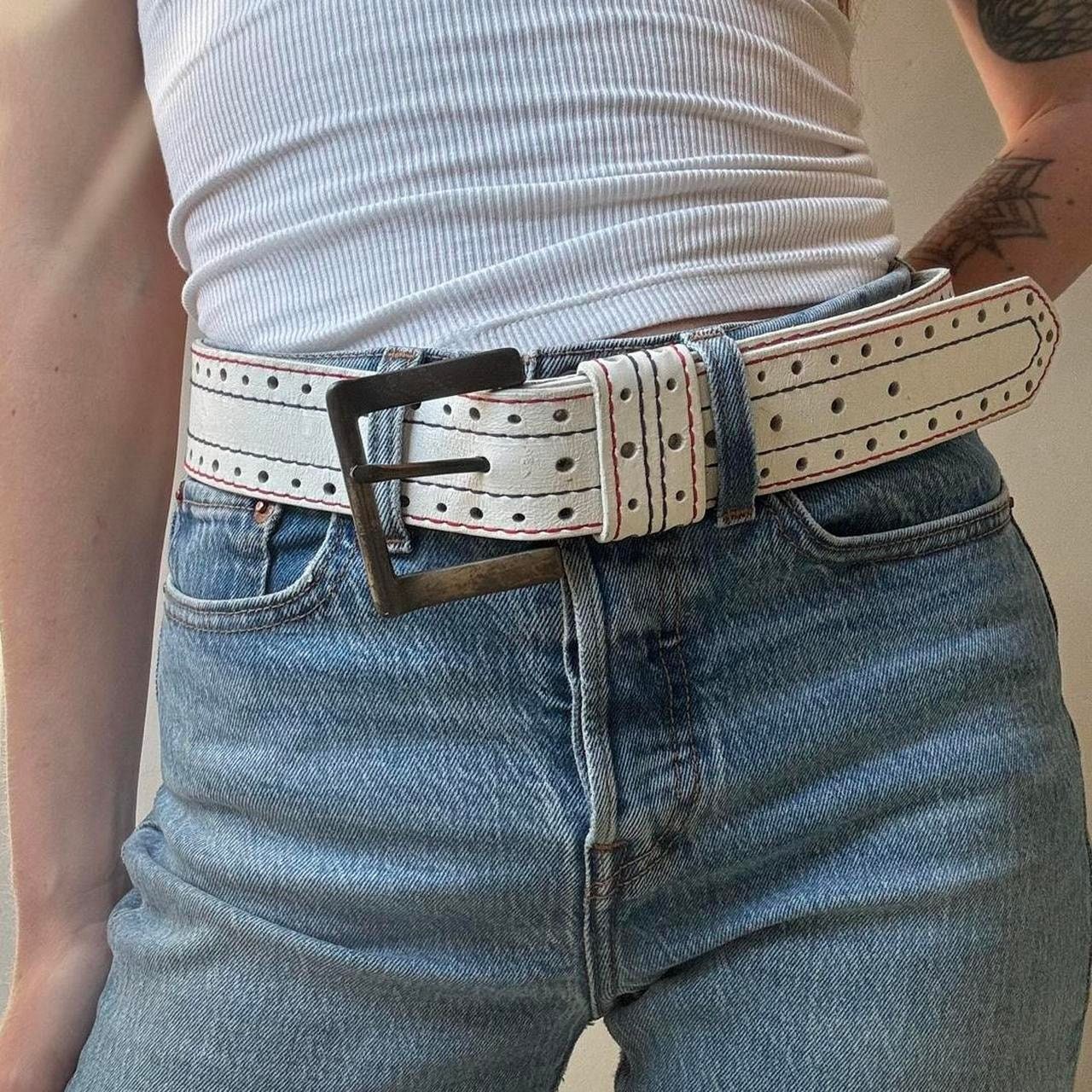 Vintage Vintage White Leather Low Rise Belt Medium 34 / 35 Y2K Size ONE SIZE - 2 Thumbnail