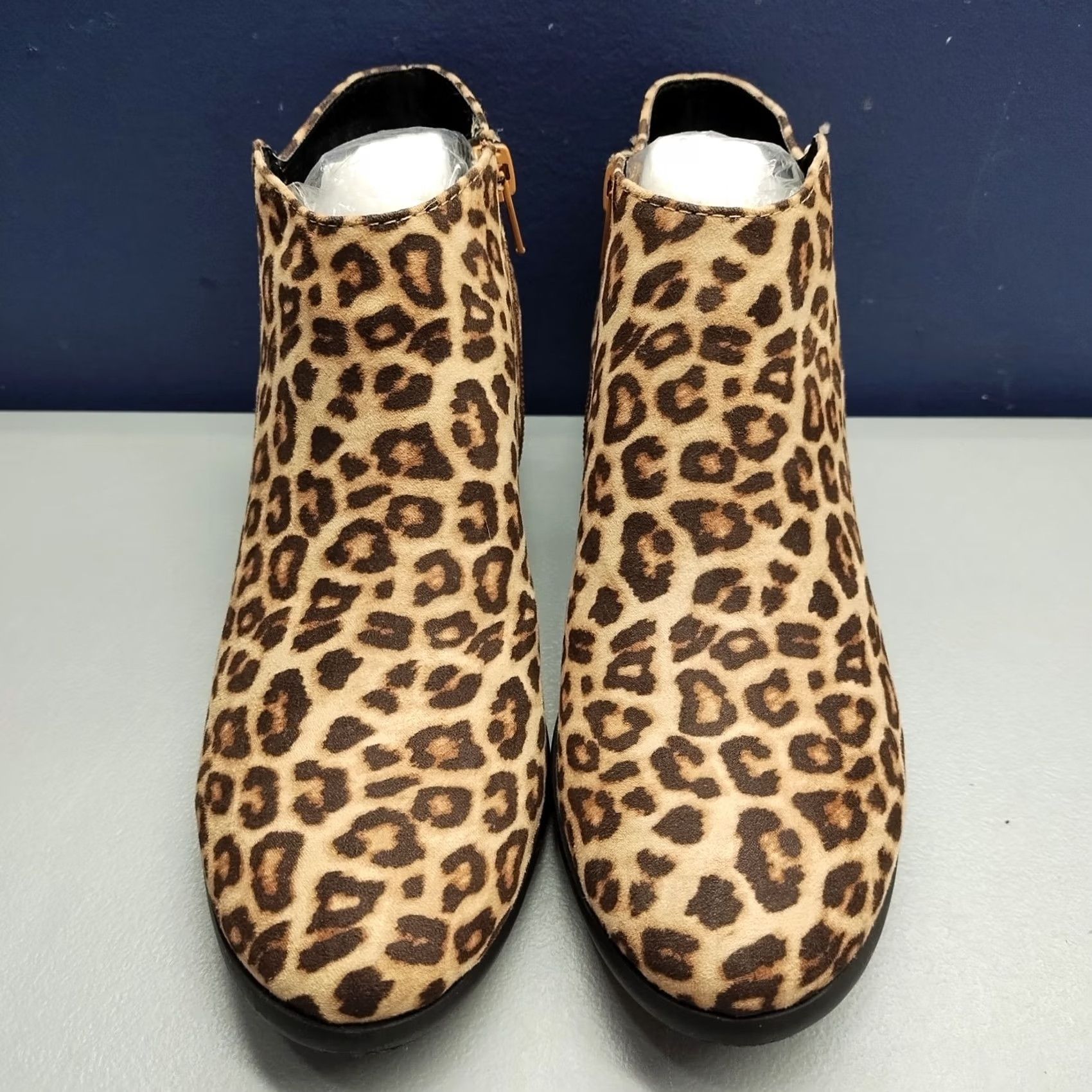 Vintage Soda Ankle Boots Womens US 7 Multi Cheetah Print Synthetic Block Heel Side Zip Size US 7 / IT 37 - 2 Thumbnail