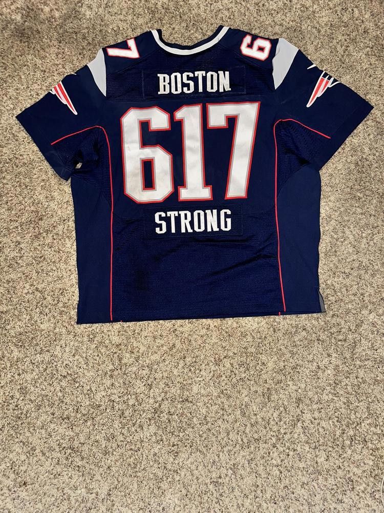 Nike RARE Nike Men's New England Patriots Navy Boston Strong #617 2013 BOSTON BOMBING Size US XXL / EU 58 / 5 - 6 Thumbnail