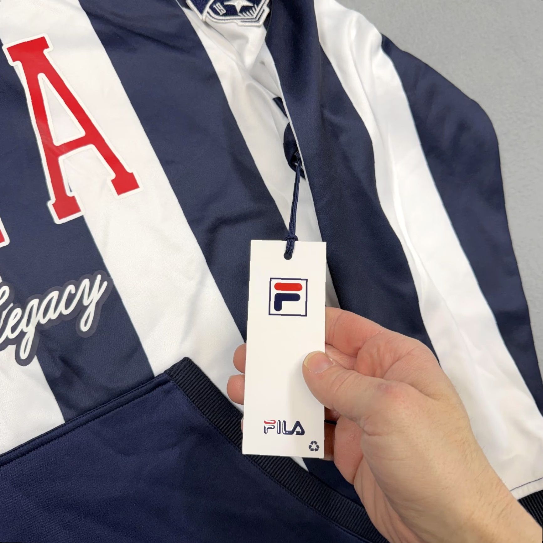 Fila Fila Hoodie Mens Medium Blue White Stripe Sports Legacy Soccer Size US M / EU 48-50 / 2 - 4 Thumbnail