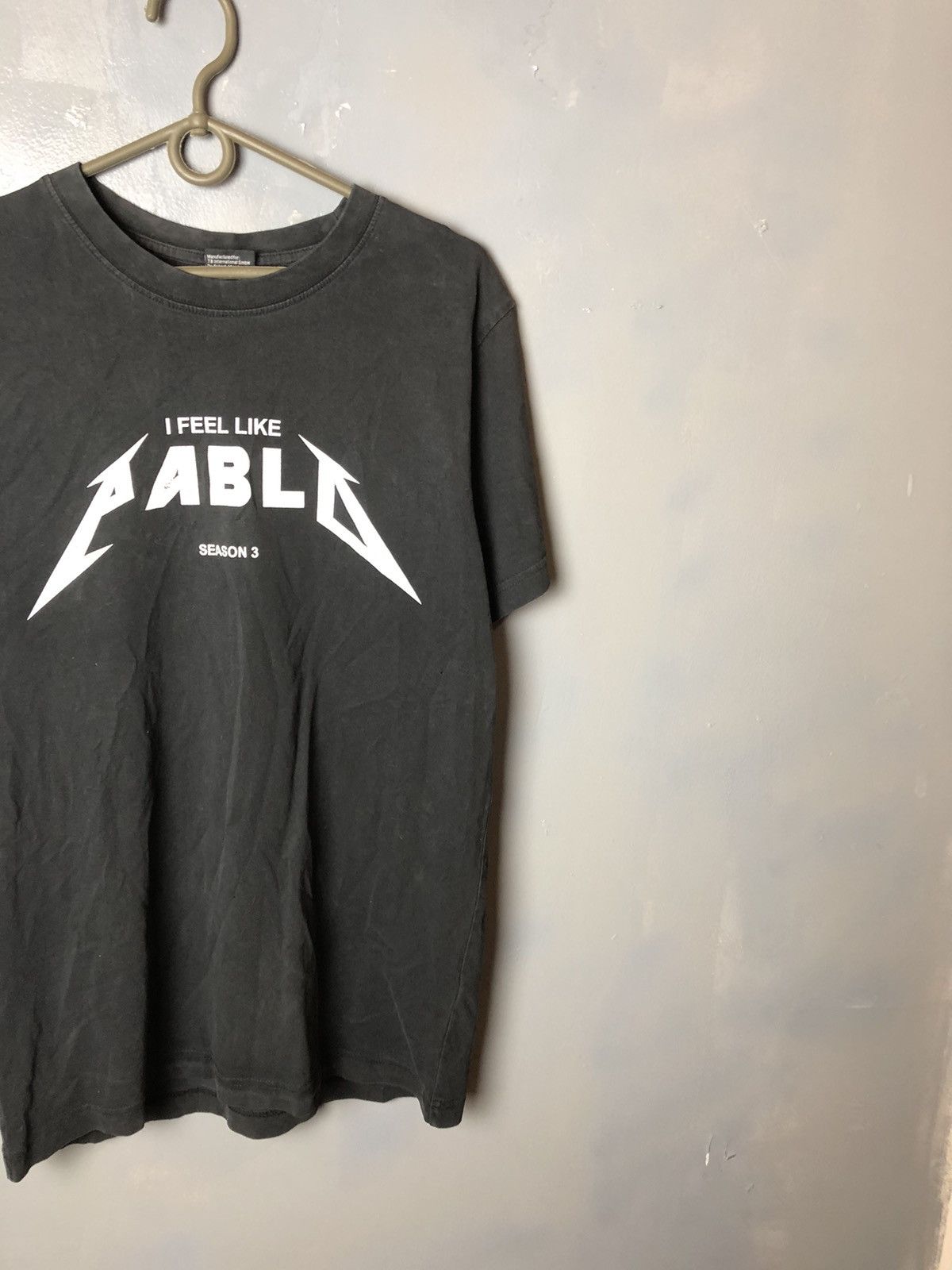 Vintage Men’s t-shirt merch rock Size US S / EU 44-46 / 1 - 3 Thumbnail