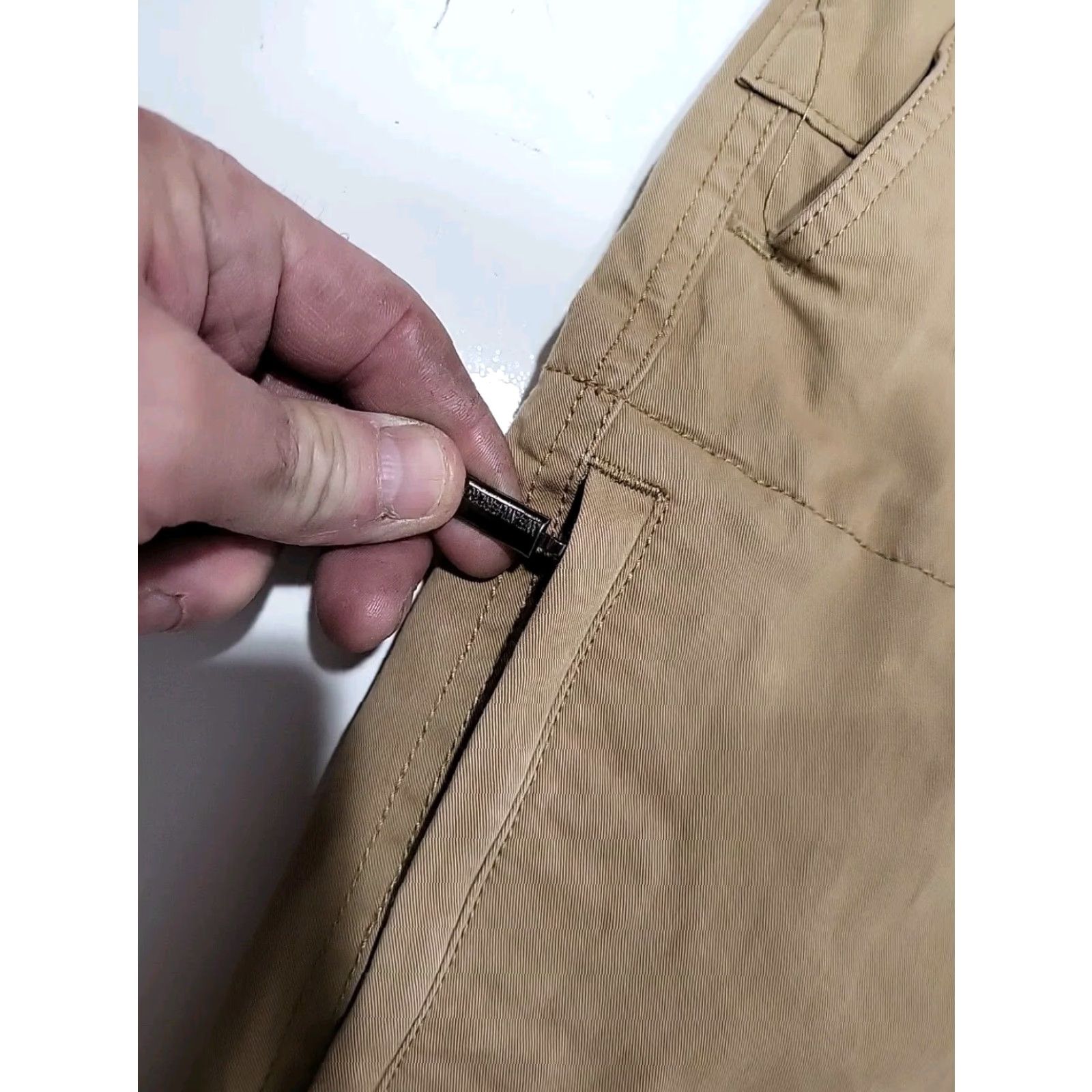 Weatherproof Weatherproof Travel Pants Chino Men 38 Regular 30" Inseam Brown Cotton Blend 7 Pockets Security Pocket Logo Zipper Button Canvas Vintage No Size US 38 / EU 54 - 2 Thumbnail