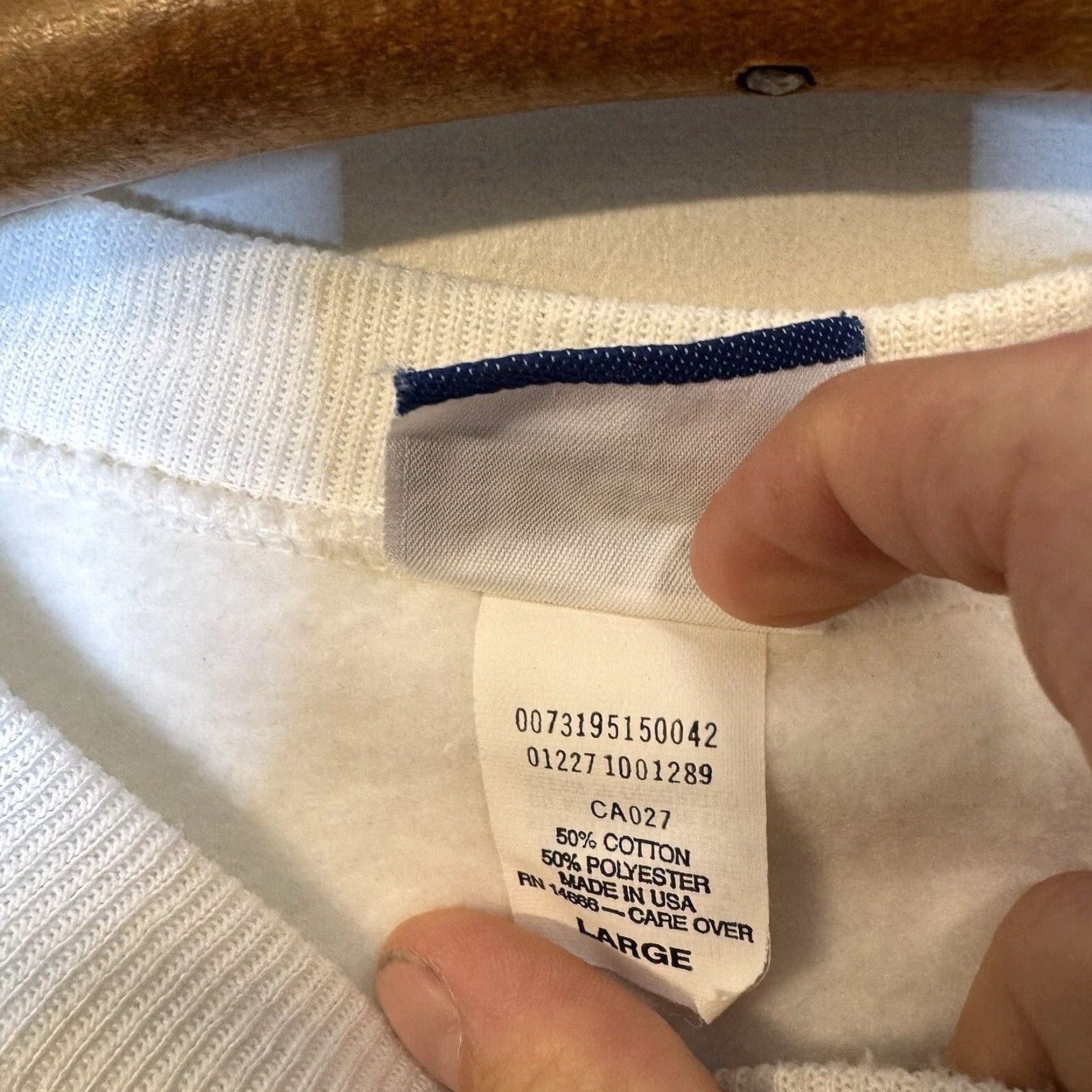 Lee VINTAGE Lee Sweatshirt Men L White Crewneck 90s USA Solid Pullover Size US L / EU 52-54 / 3 - 4 Thumbnail