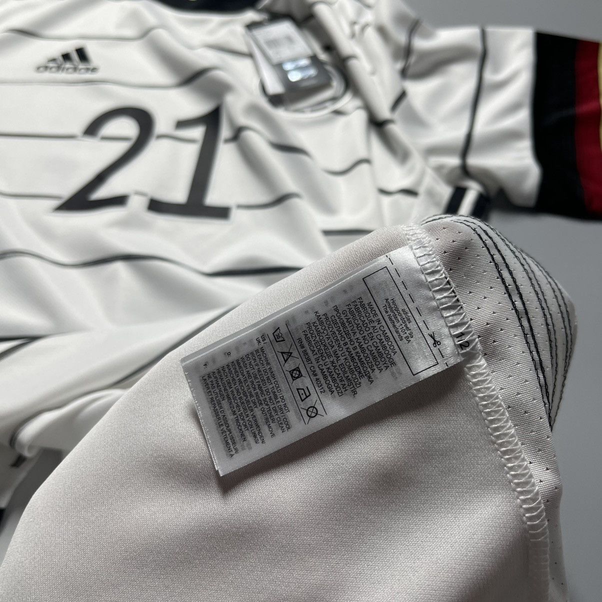 Adidas GERMANY ADIDAS 2020 EURO FOOTBALL HOME JERSEY #21 GUNDOGAN Size US L / EU 52-54 / 3 - 9 Thumbnail